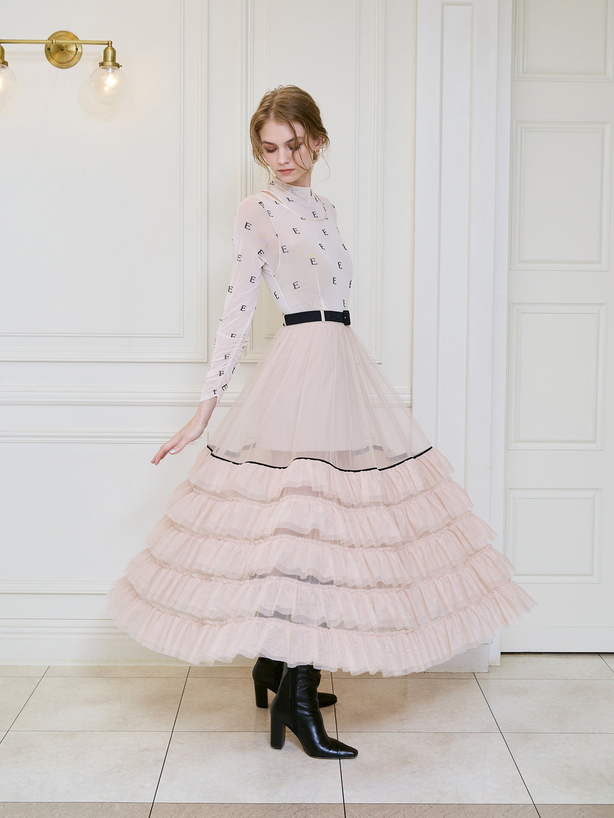 MODEL:175cm/COLOR:PINK BEIGE/SIZE:36