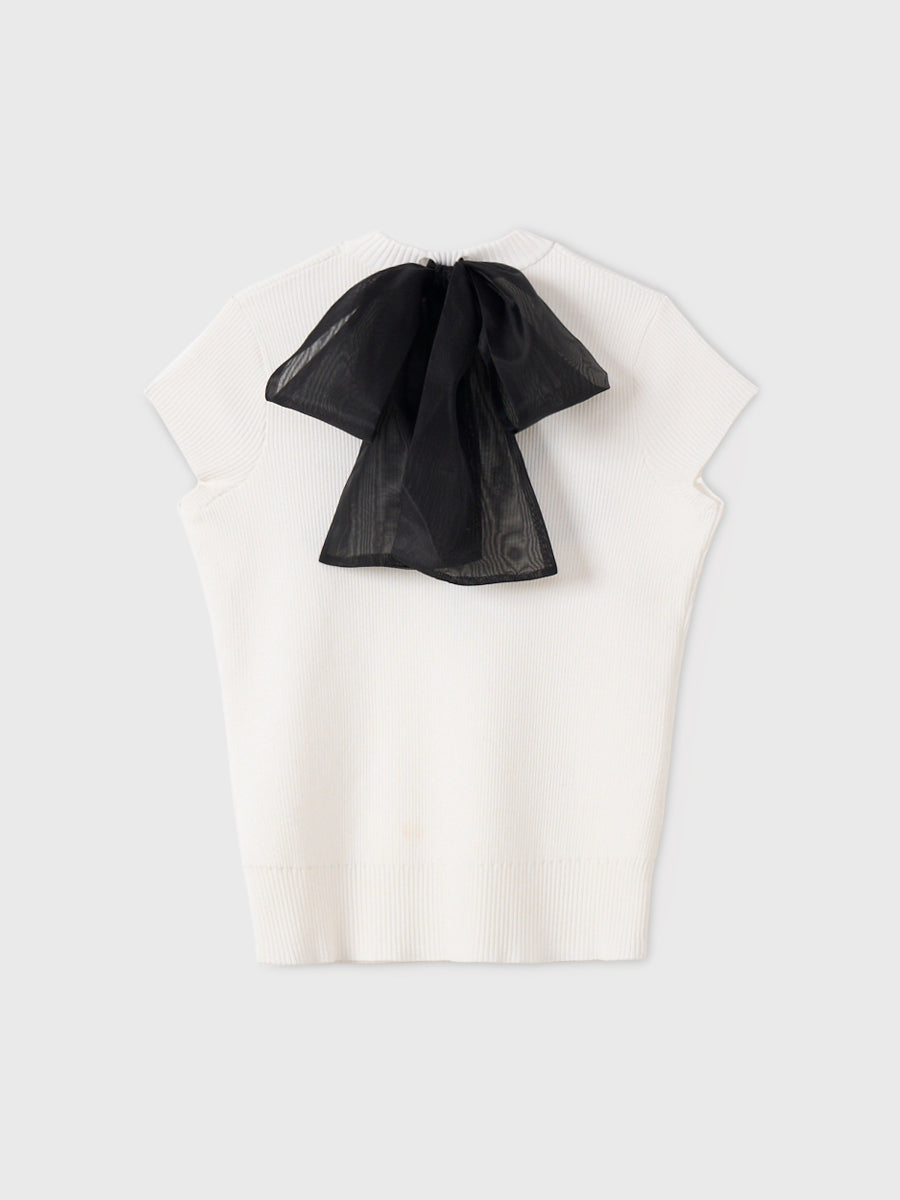 COLOR:WHITE