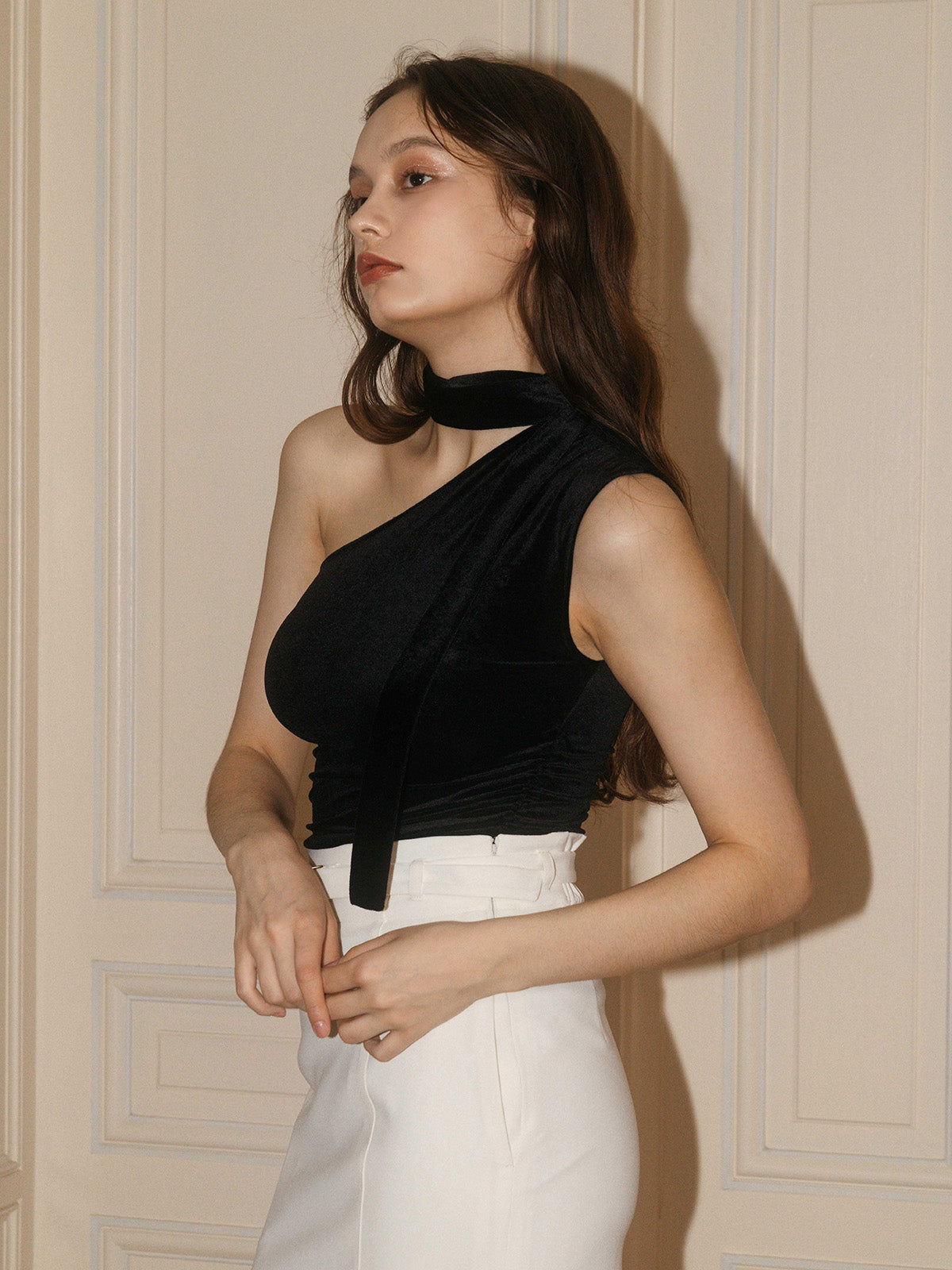 VELOUR SHOULDER DRAPE TOP