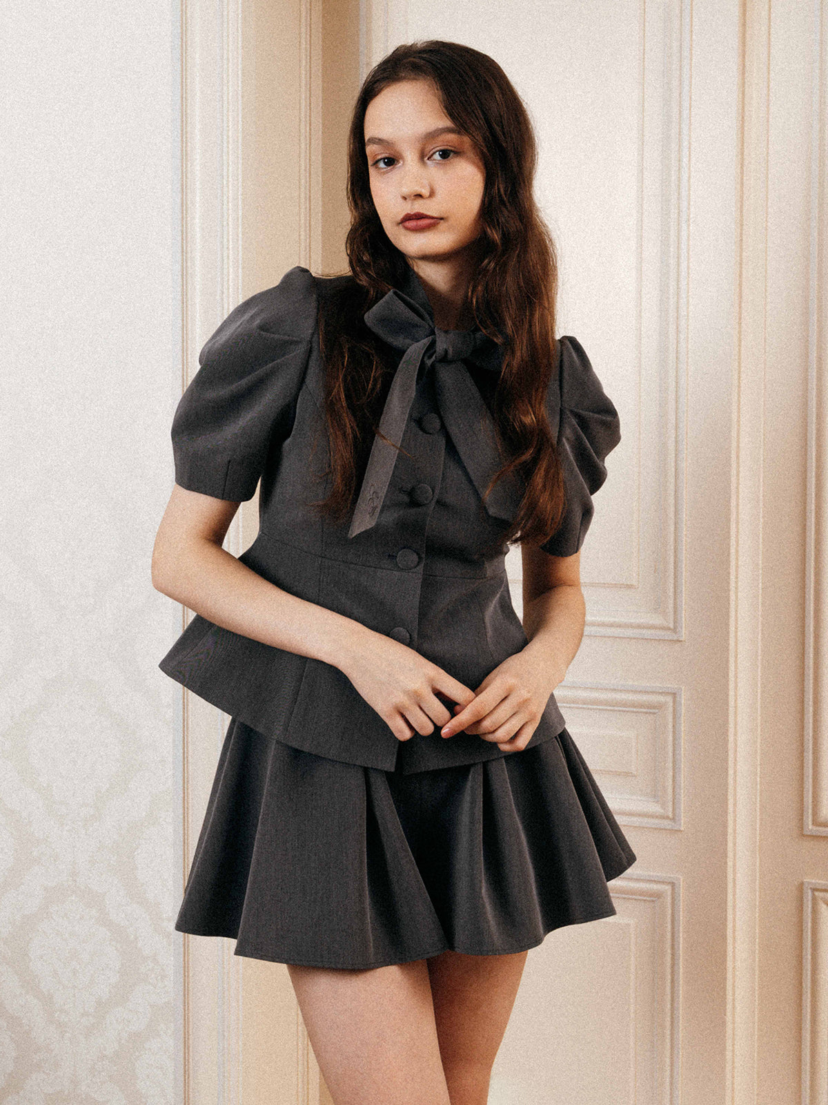 FLARED SHORT PANTS