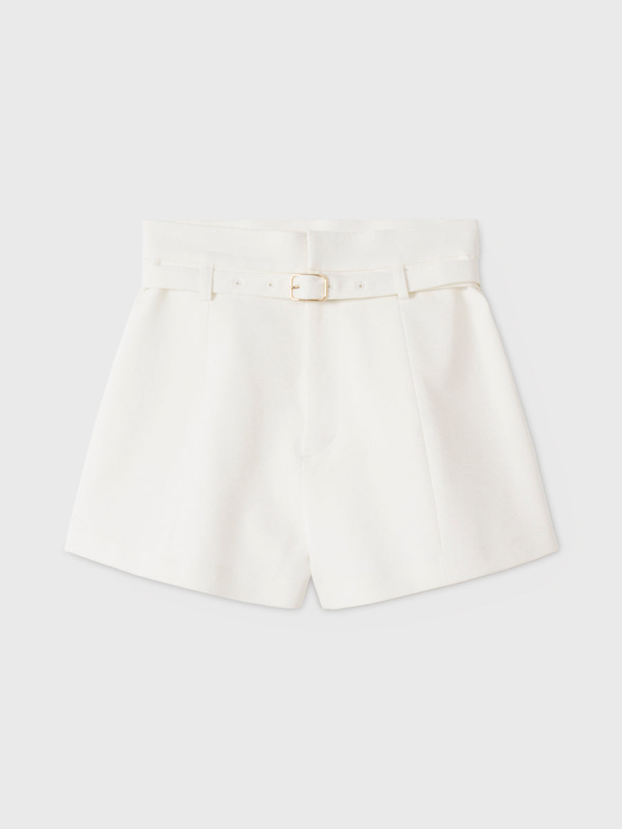 COLOR:WHITE