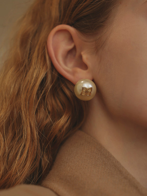 PEARL PIERCED