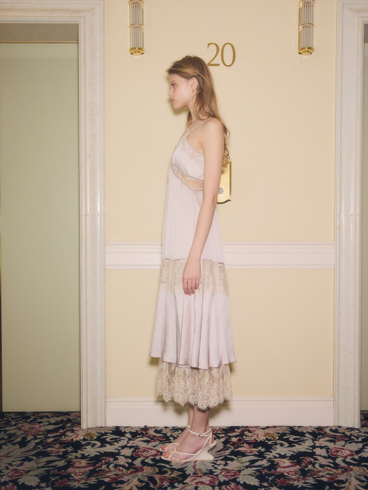 LACE SWITCHING DRESS