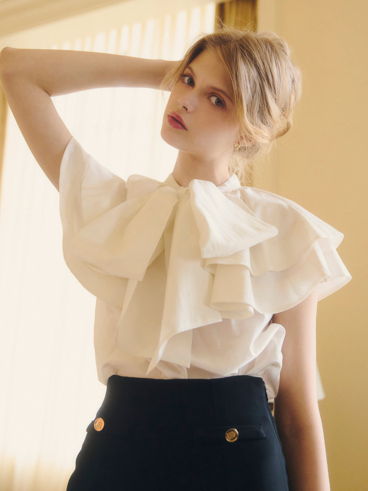 eimy istoire リップルリボンカサブランカ E.M RIBBON CAPE BLOUSE