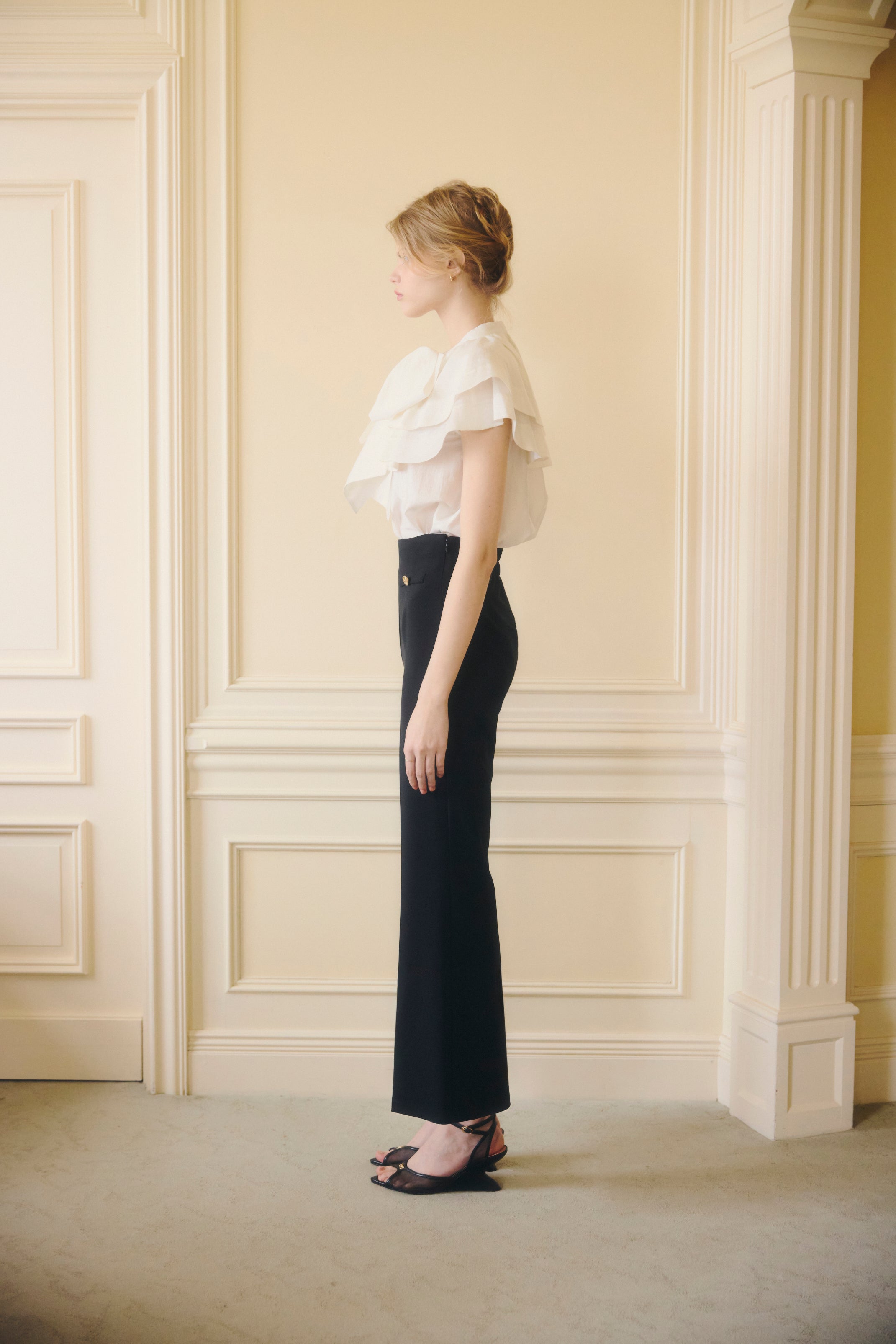 BELL SILHOUETTE PANTS