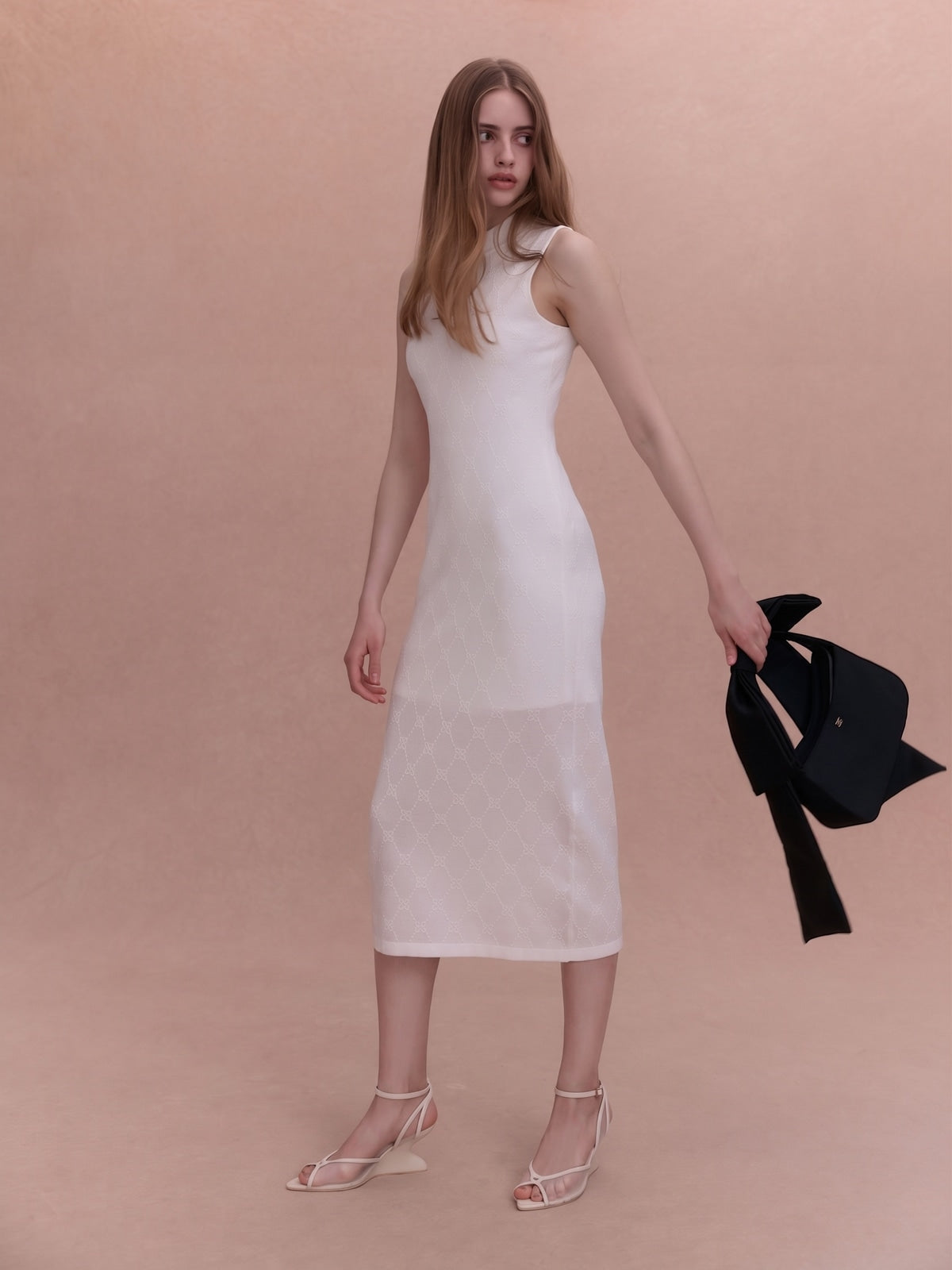 MODEL:176cm/COLOR:WHITE/SIZE:36