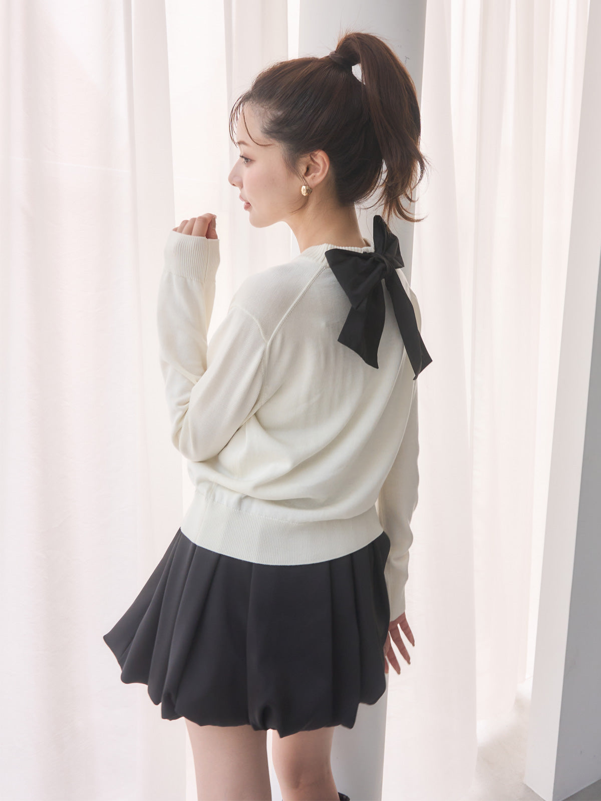 サテンバルーンスカート