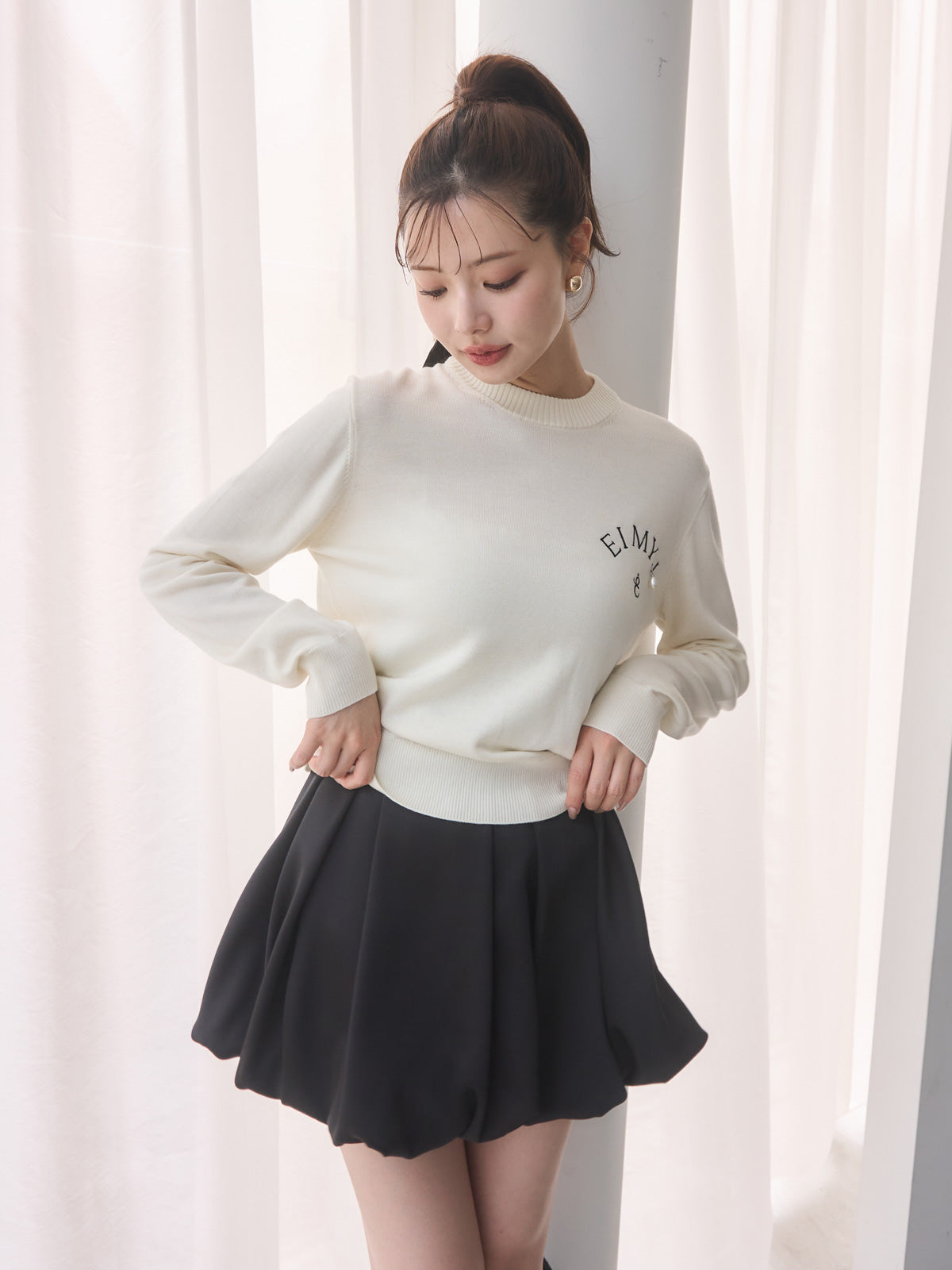 サテンバルーンスカート