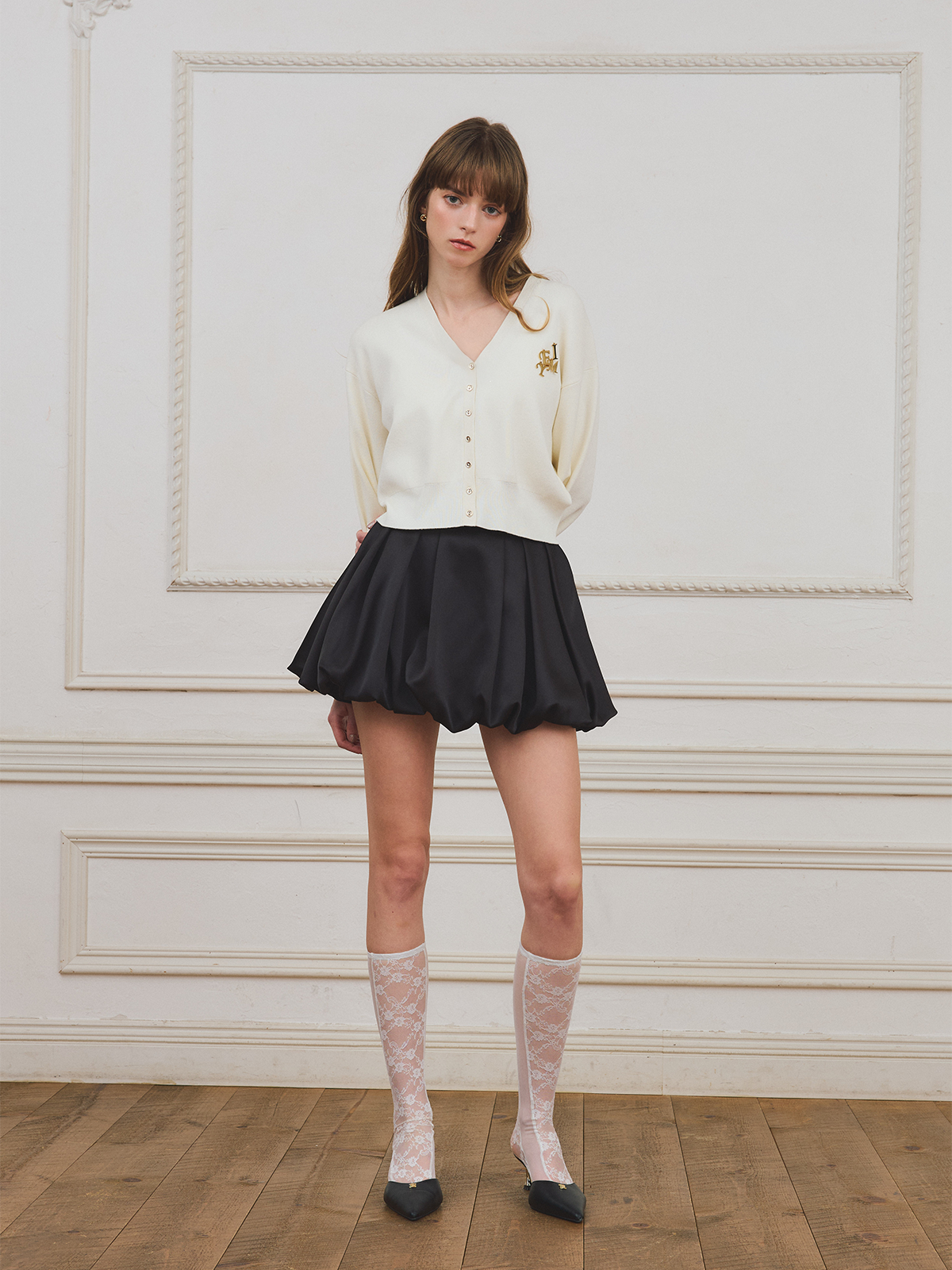 【PRE ORDER】EIMYロゴチャームニットカーディガン