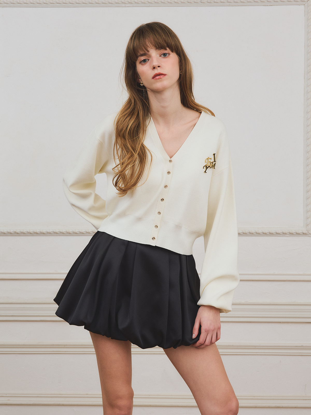 MODEL:174cm／COLOR:IVORY／SIZE:F