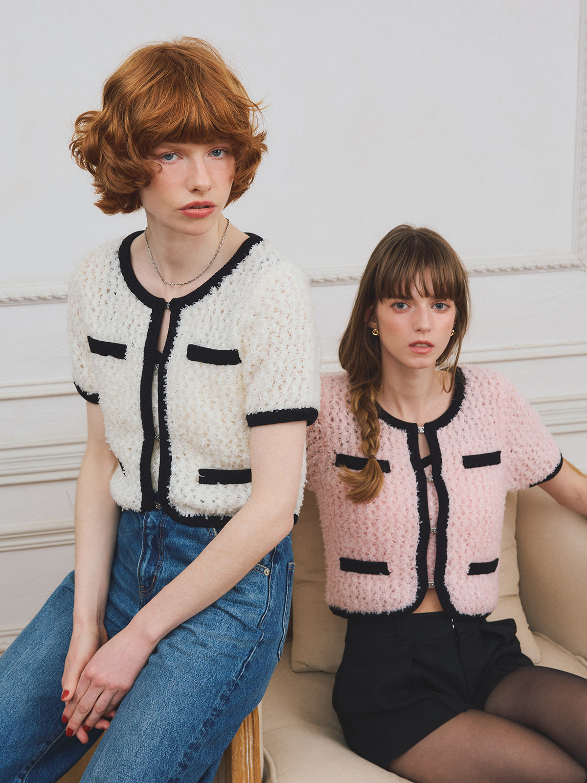 LEFT:WHITE／RIGHT:PINK