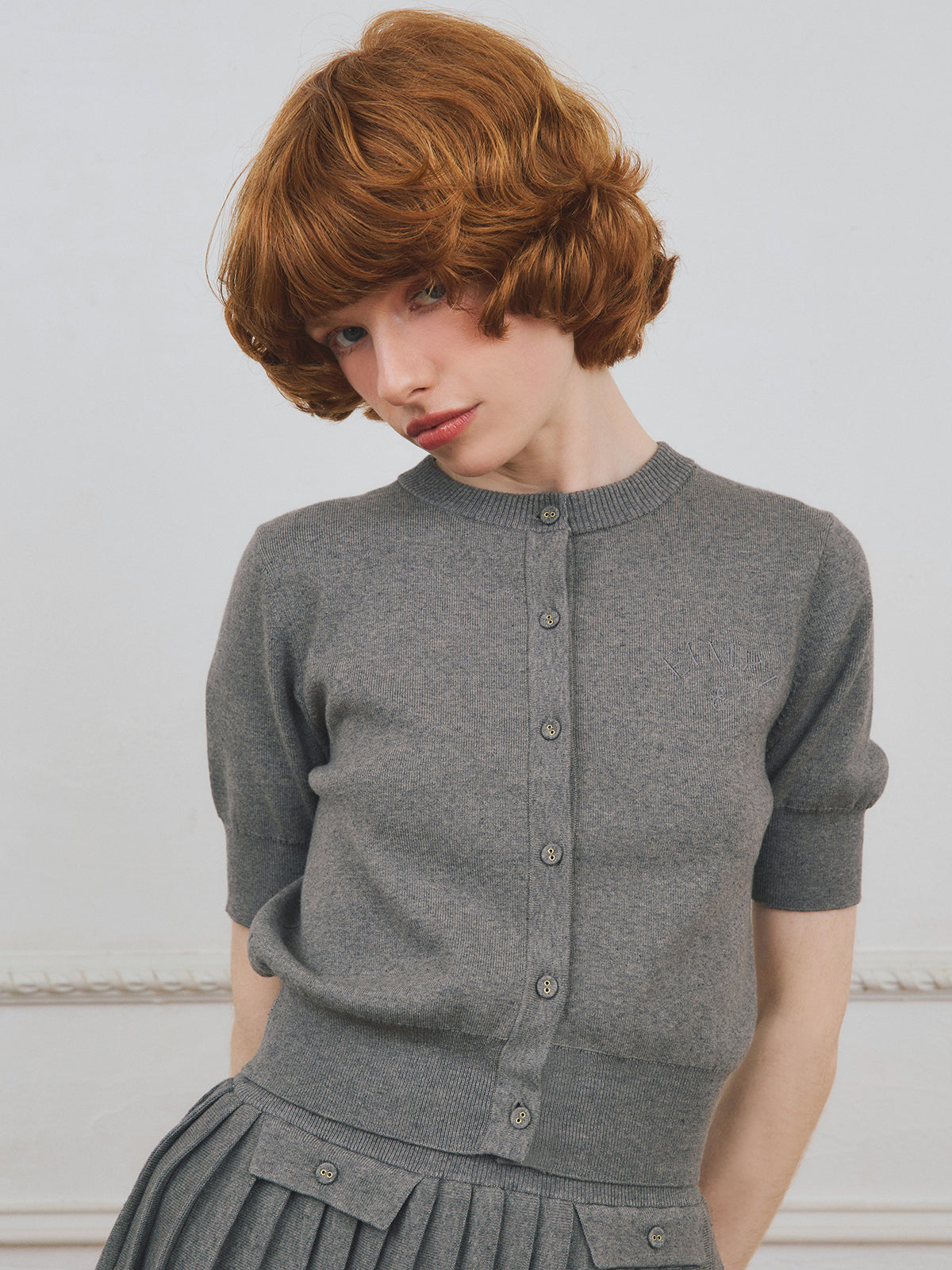 【PRE ORDER】プリーツミニスカートカーデニットセットアップ