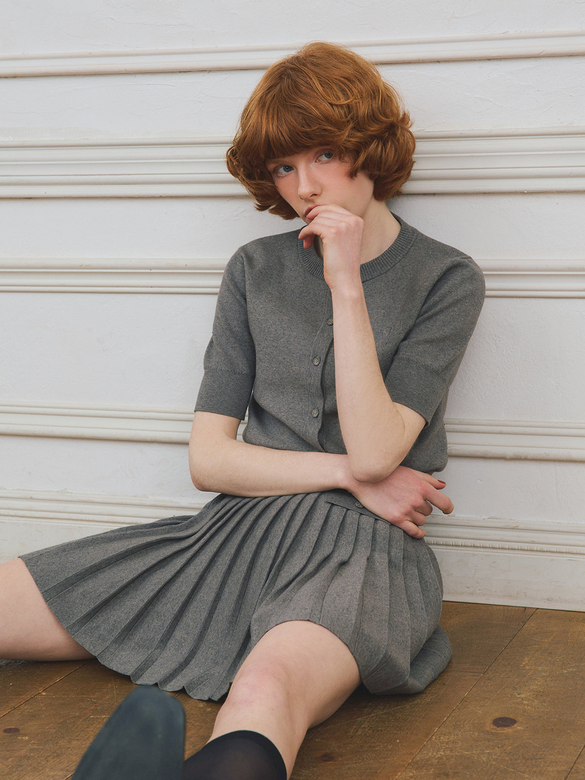 【PRE ORDER】プリーツミニスカートカーデニットセットアップ