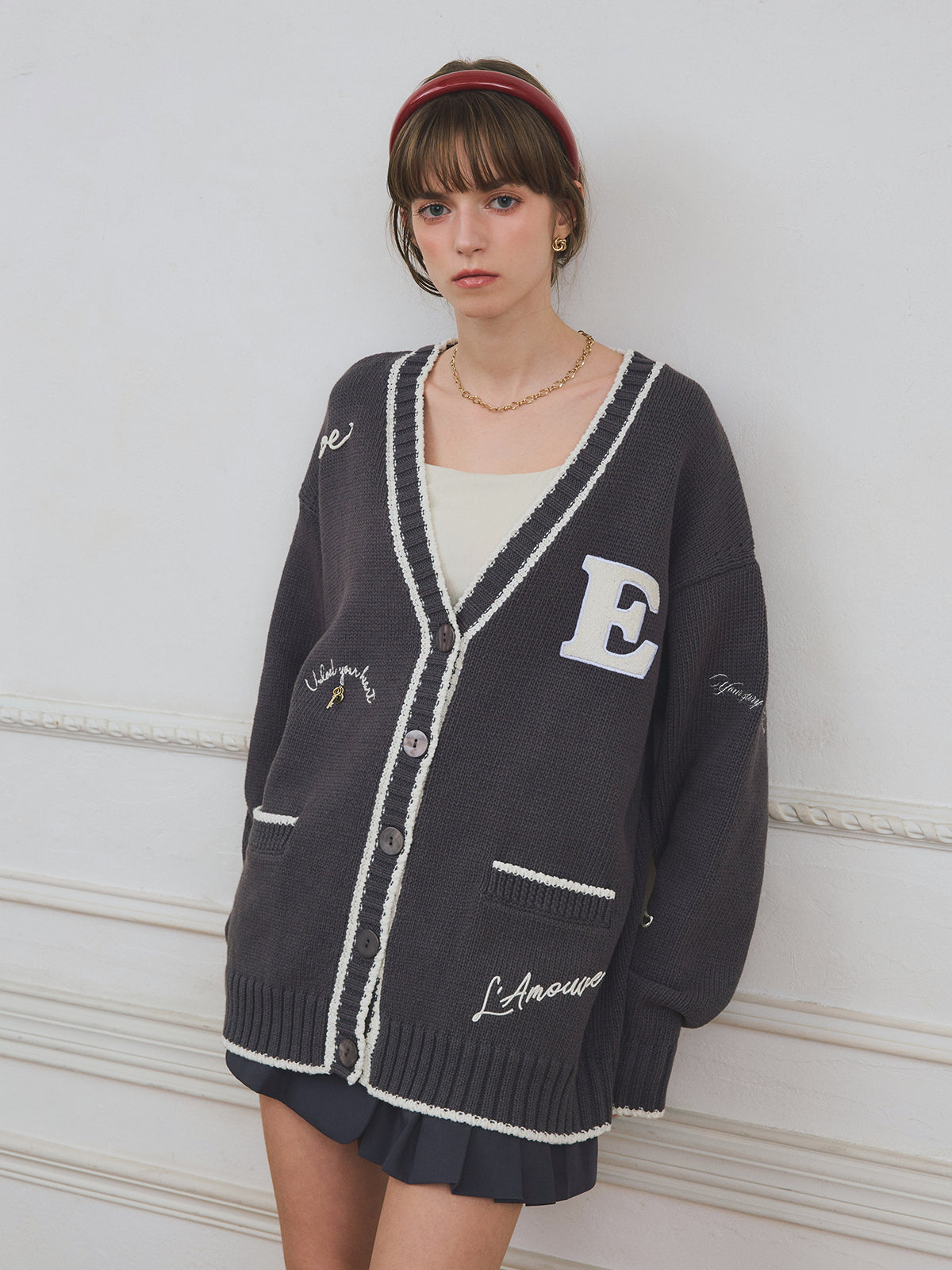 【PRE ORDER】Embroideryモチーフニットカーディガン