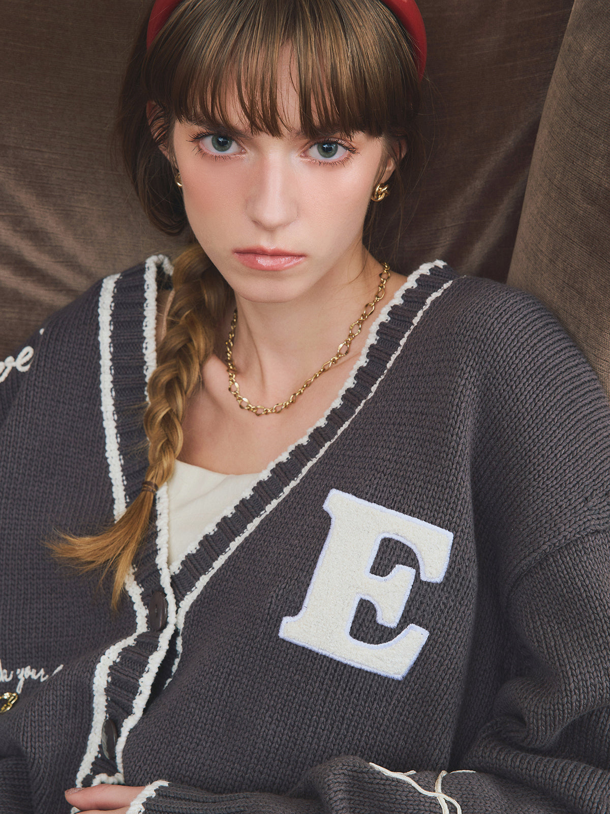 【PRE ORDER】Embroideryモチーフニットカーディガン