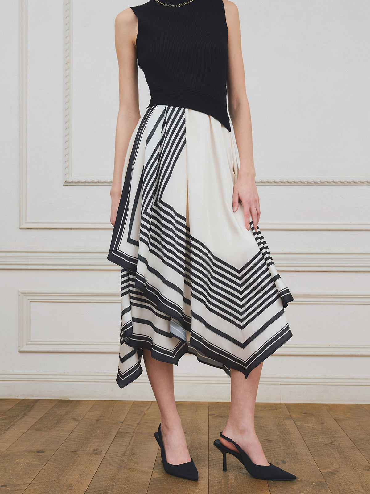 【PRE ORDER】スカーフパターンニットドッキングワンピース