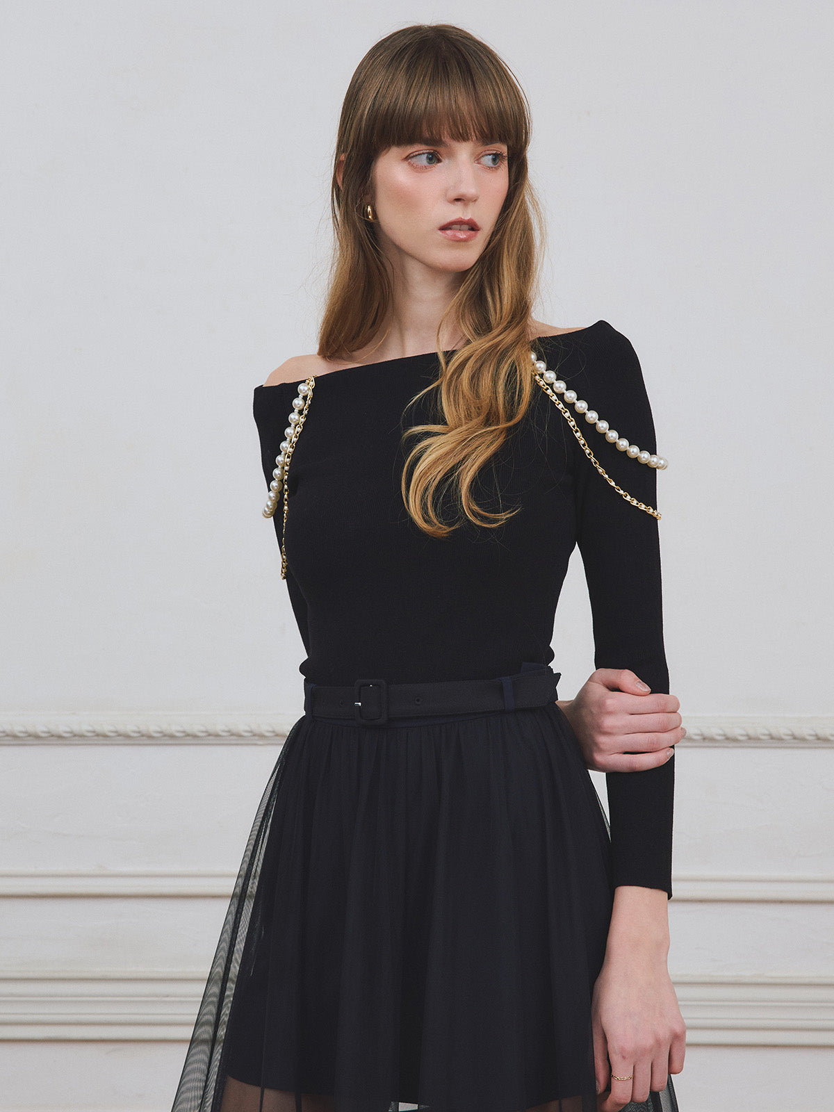 パールストラップオフショルニットトップス