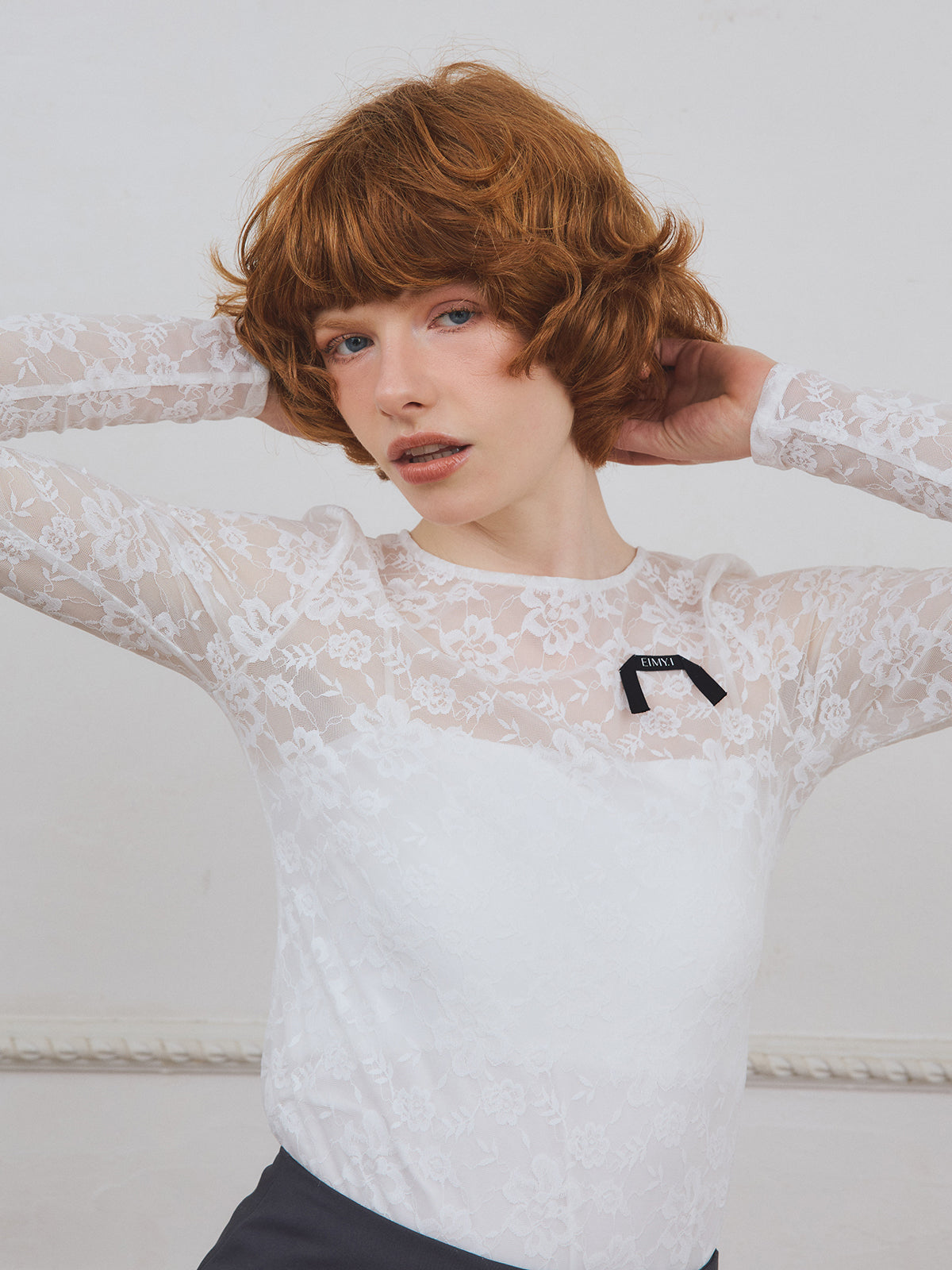 MODEL:170cm／COLOR:WHITE／SIZE:F