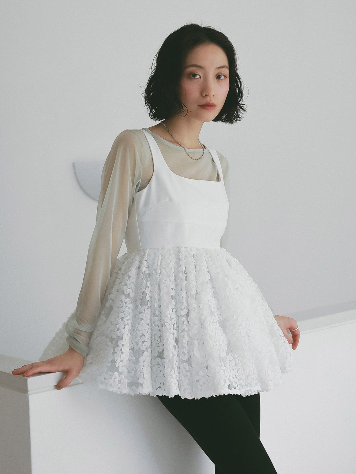 ボリュームペプラムトップス