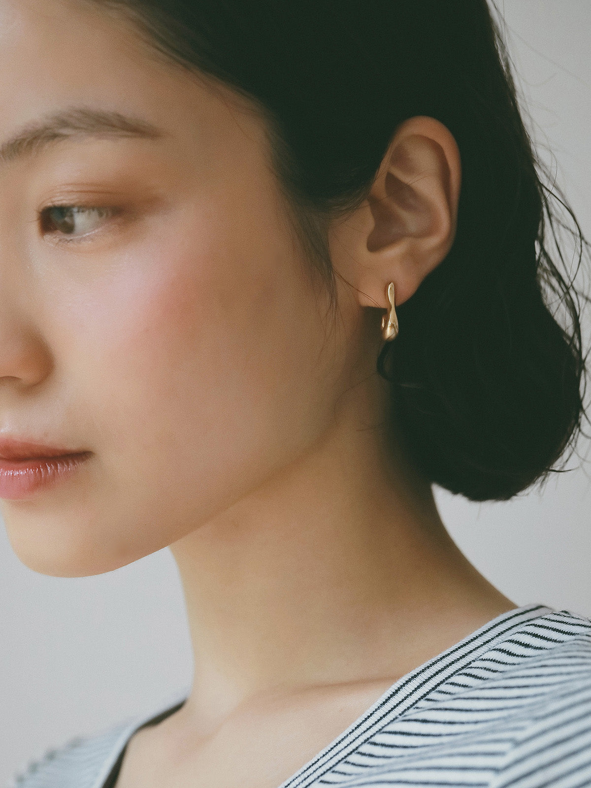 【TEN.】ハートスワンピアス GD