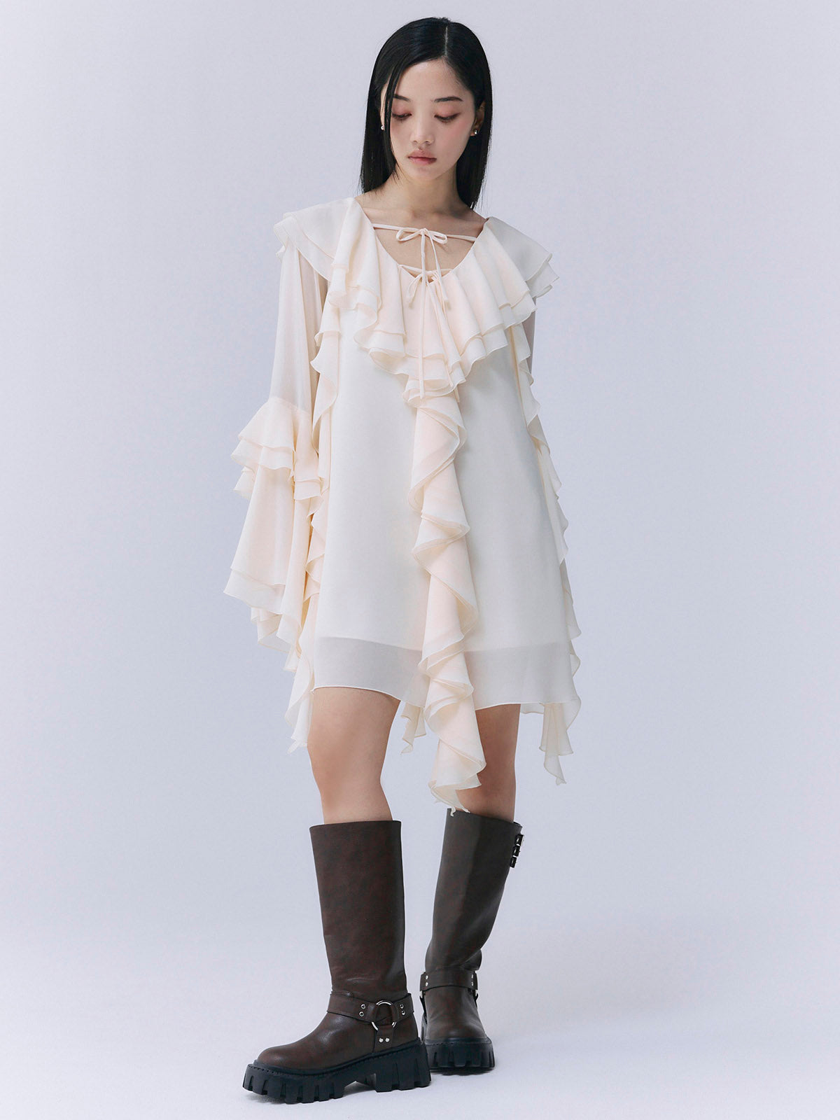 ボリュームラッフルミニドレス