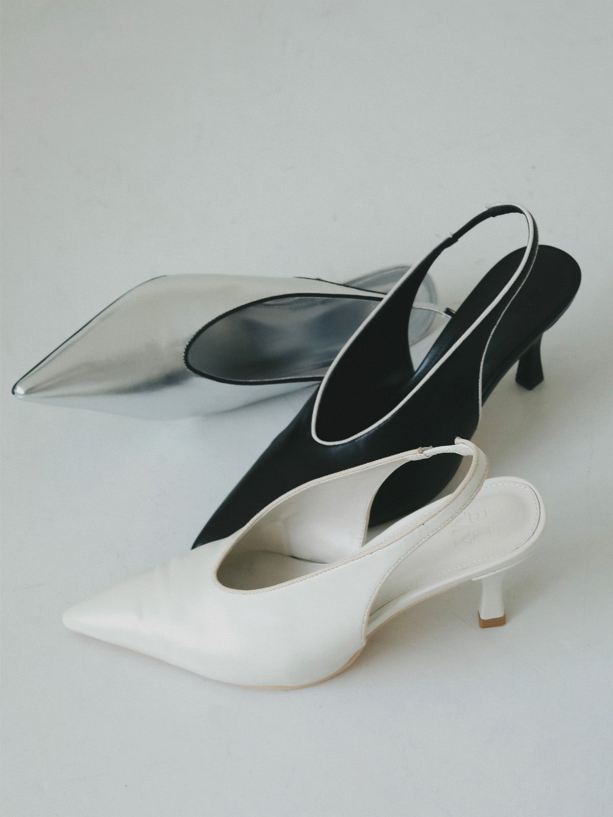 パイピングスリングバックパンプス