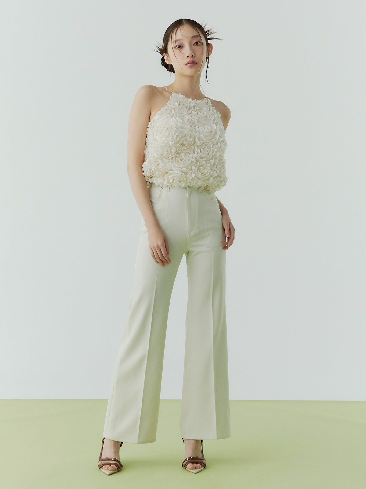 美脚フレアパンツ