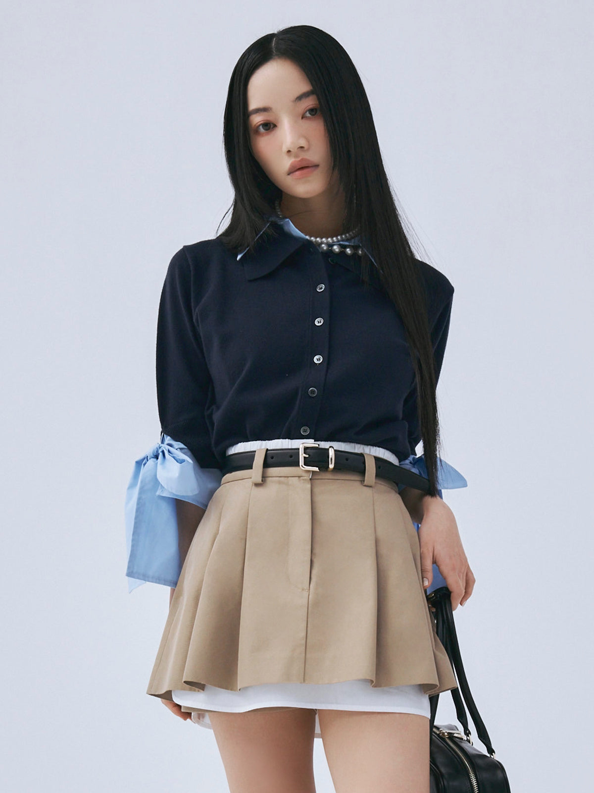 MODEL:158cm／COLOR:BEIGE／SIZE:S        
※ベルトの色味は実物と異なります。詳細は商品画像をご参照ください。