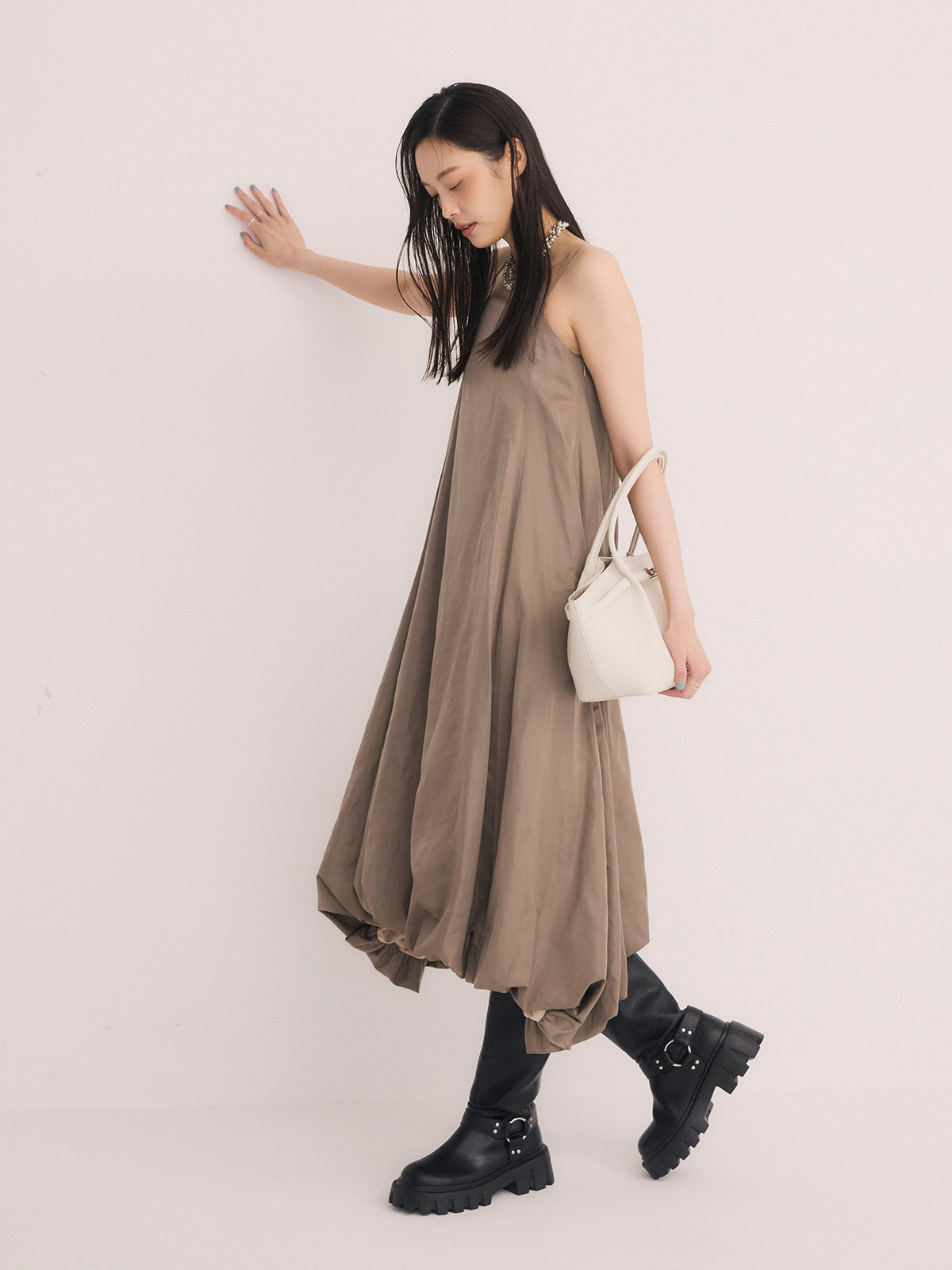バックベルトバルーンロングワンピース