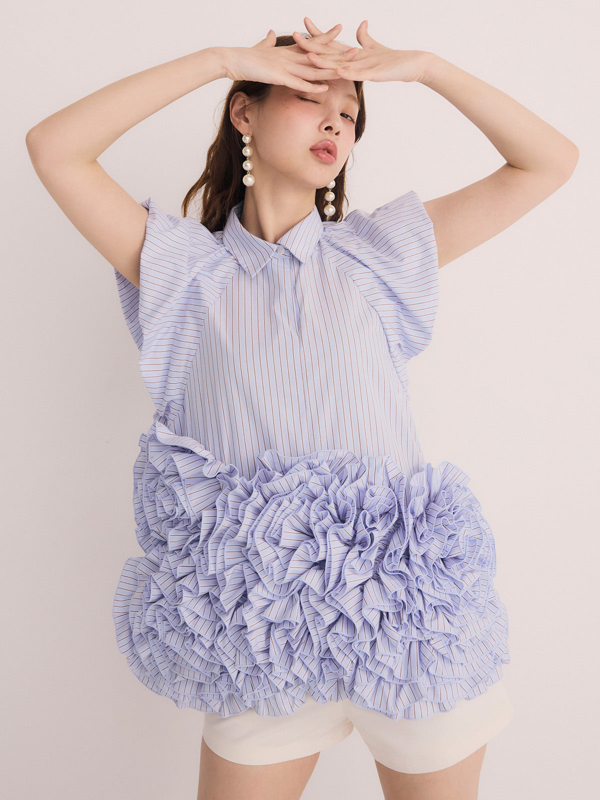 フラワーモチーフブラウス