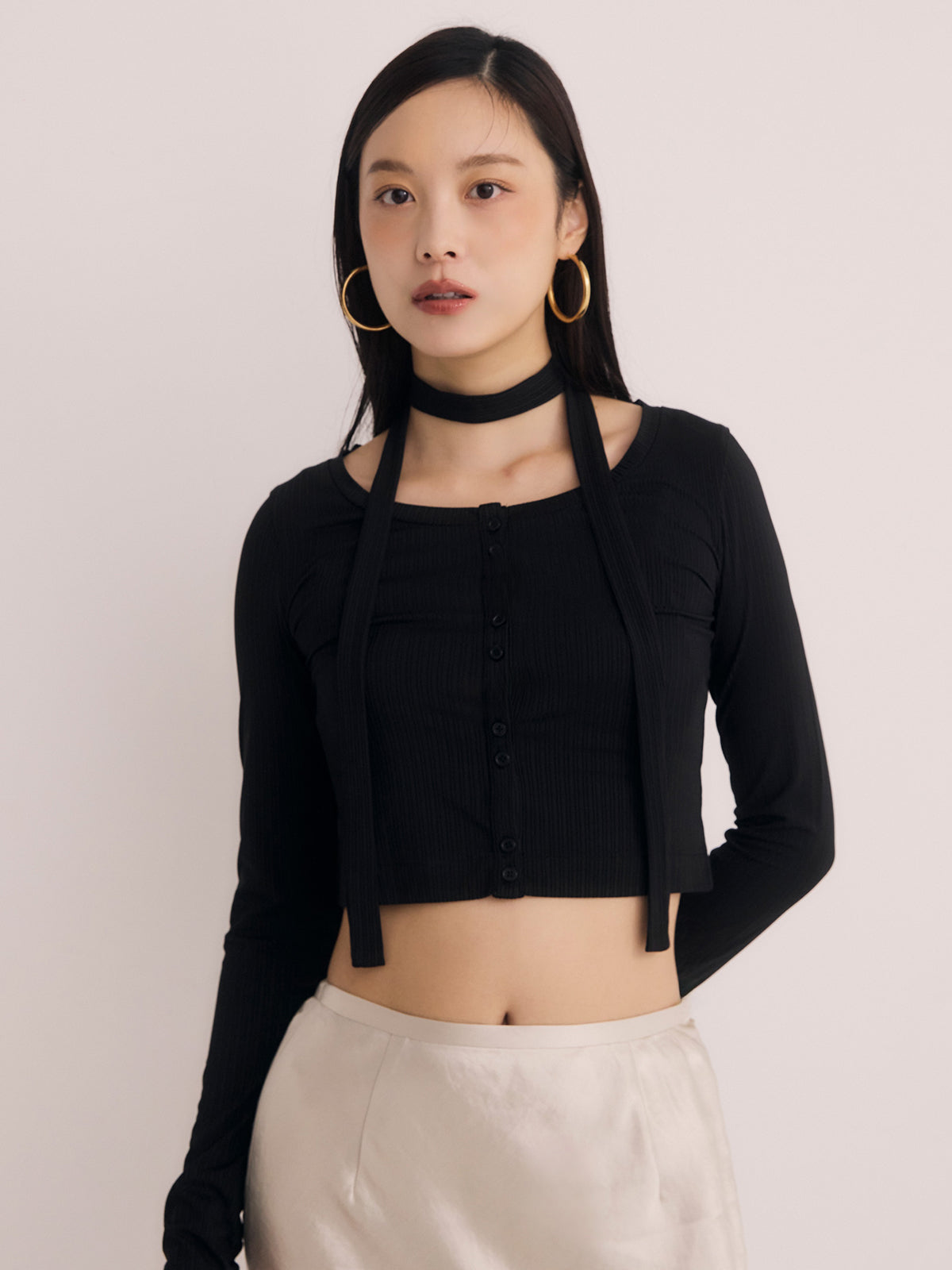 チョーカー付きカットトップス