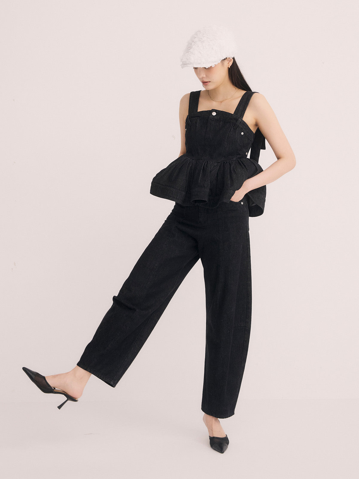 カービーパターンデニムパンツ