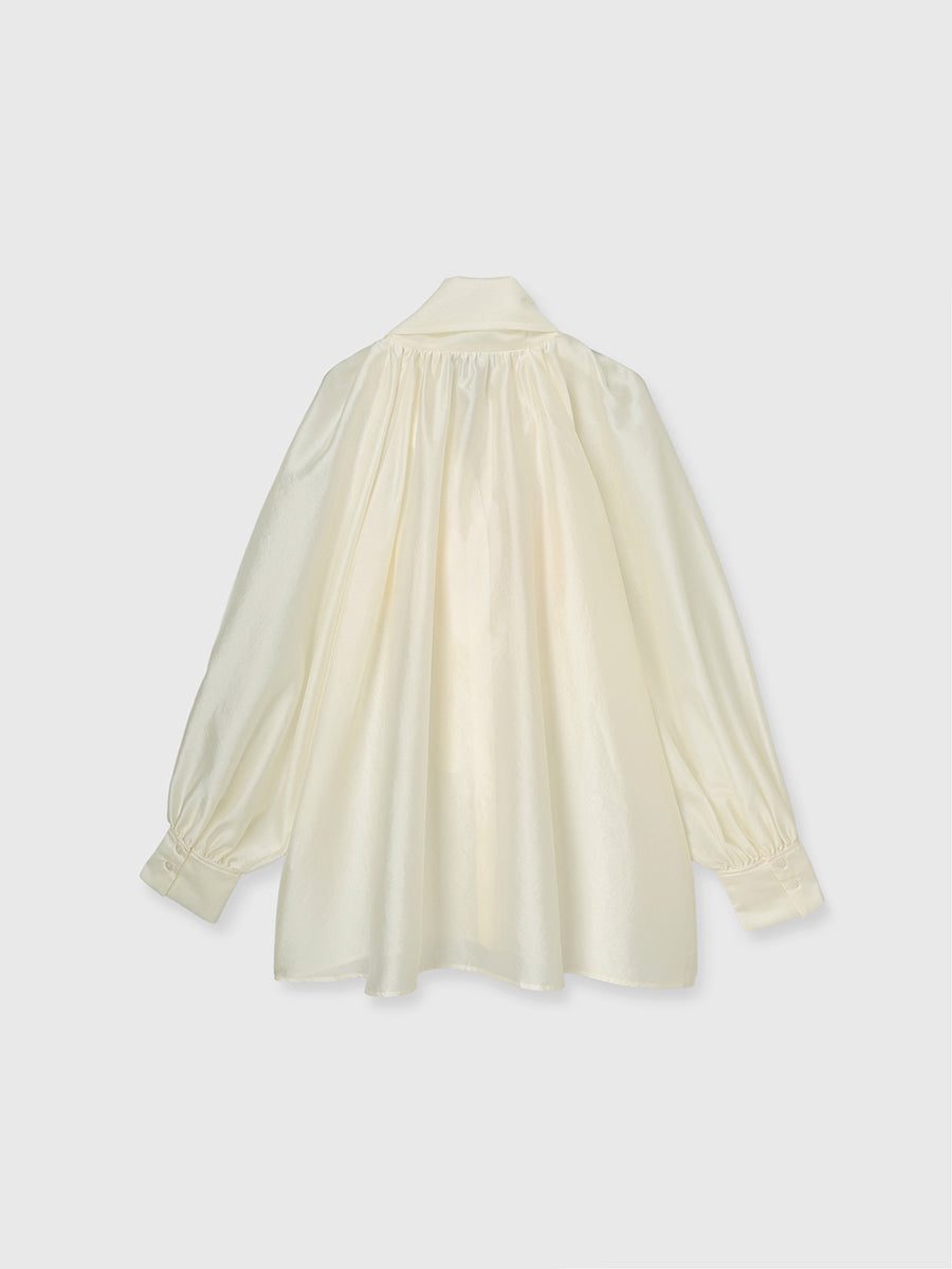 シアーボウタイブラウス