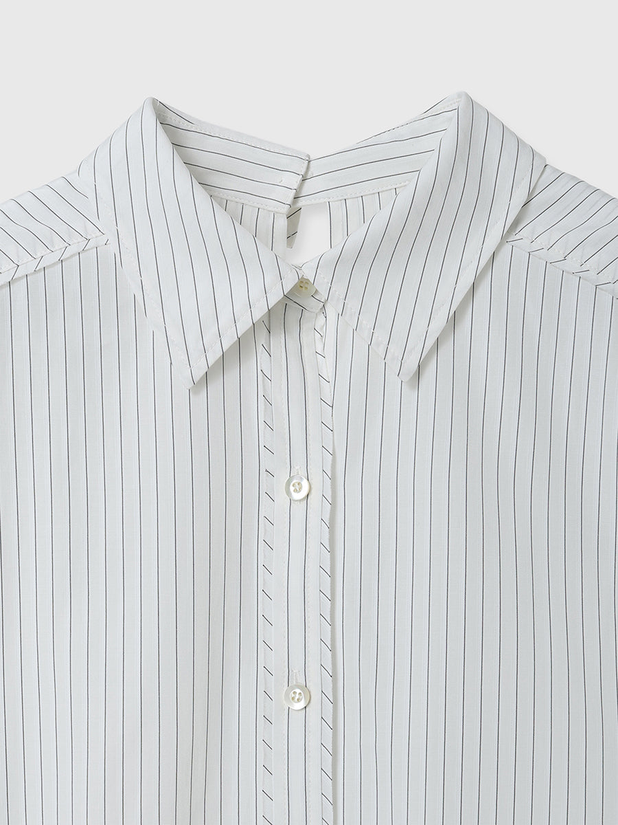 バックスリットシャツ