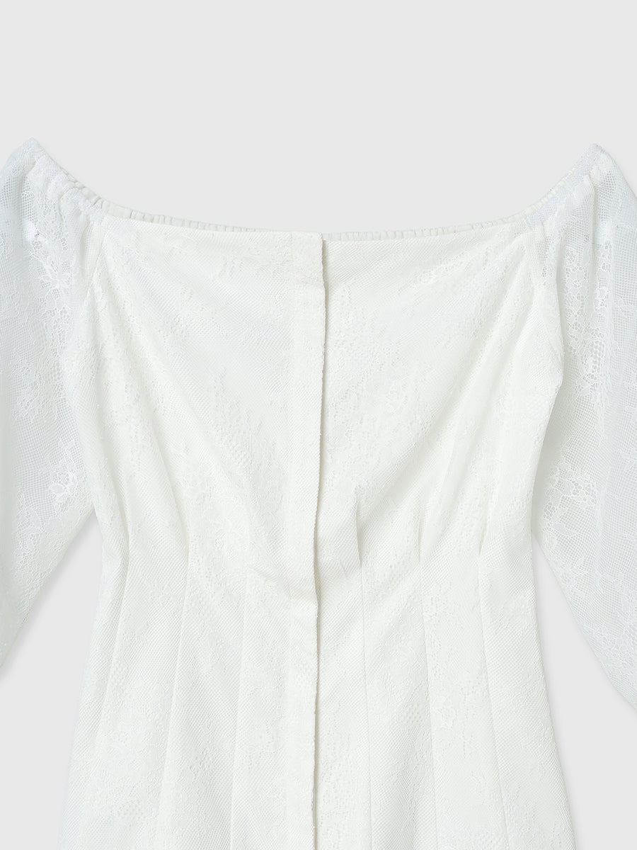 レースオフショルトップス