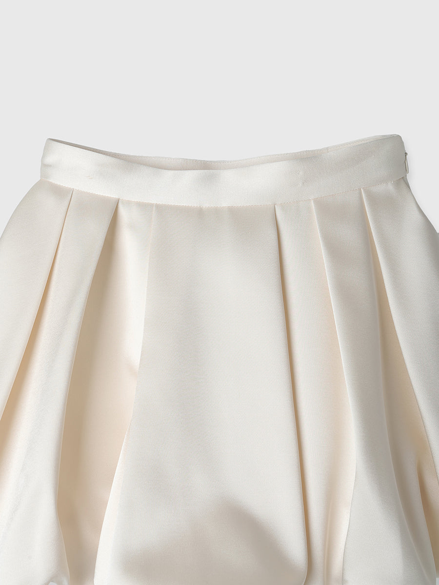 サテンバルーンスカート
