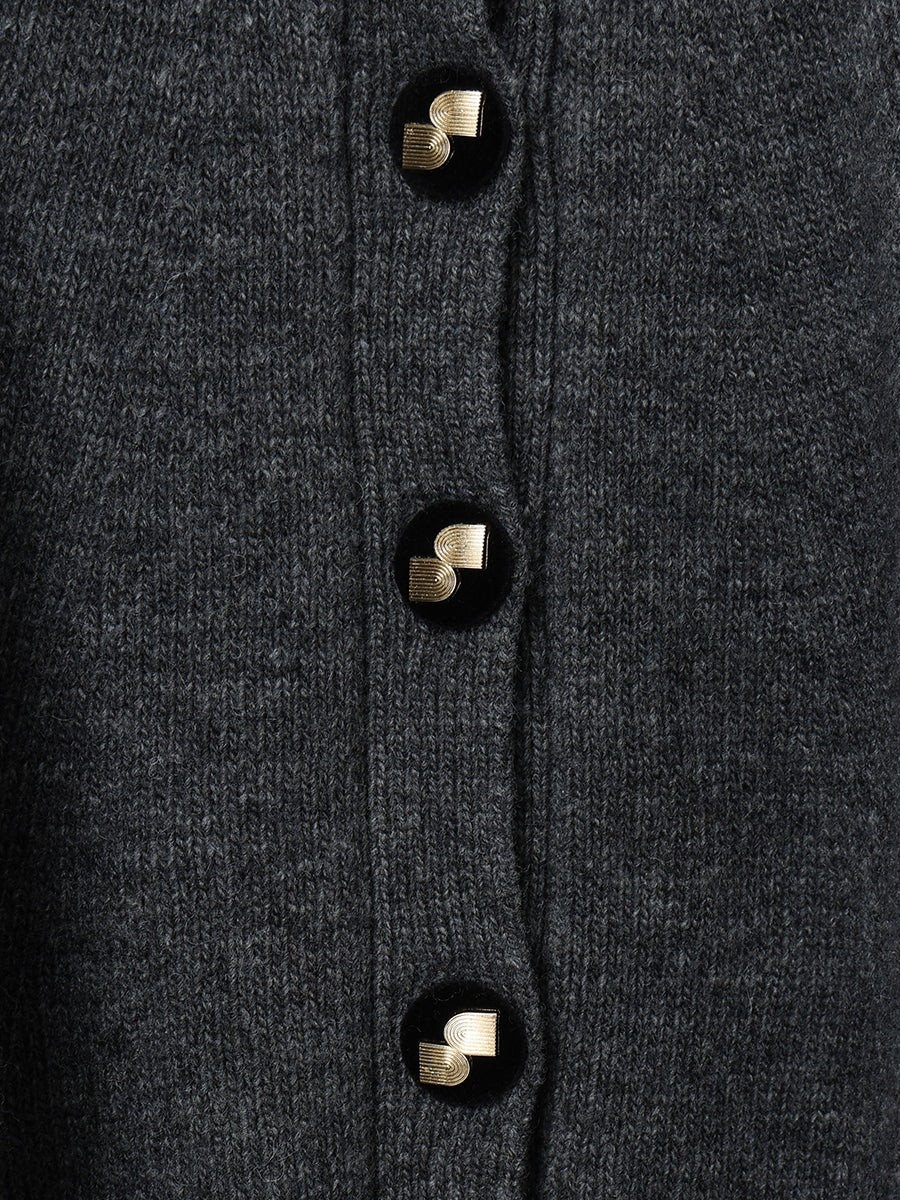 ケープデザインニットワンピース