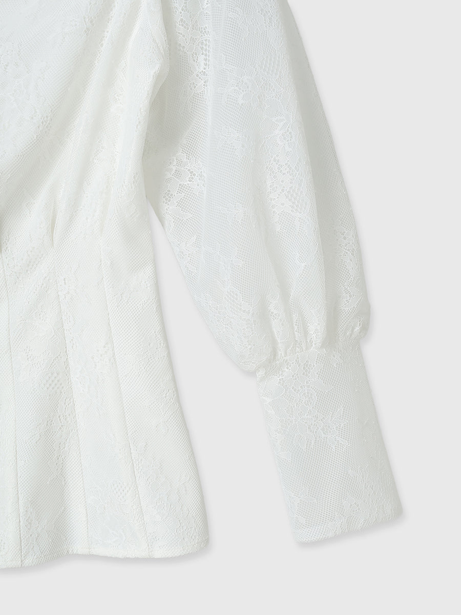 レースオフショルトップス