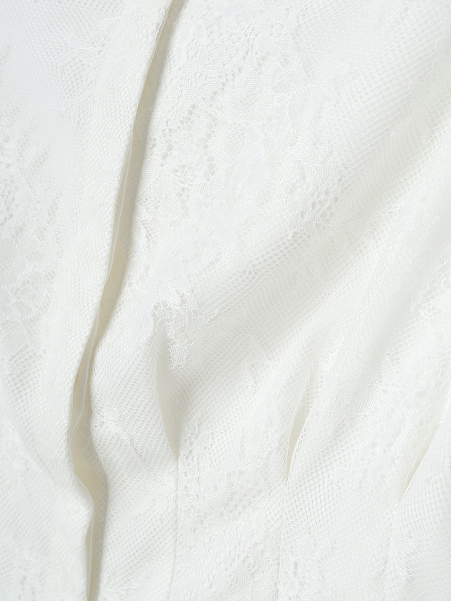 レースオフショルトップス