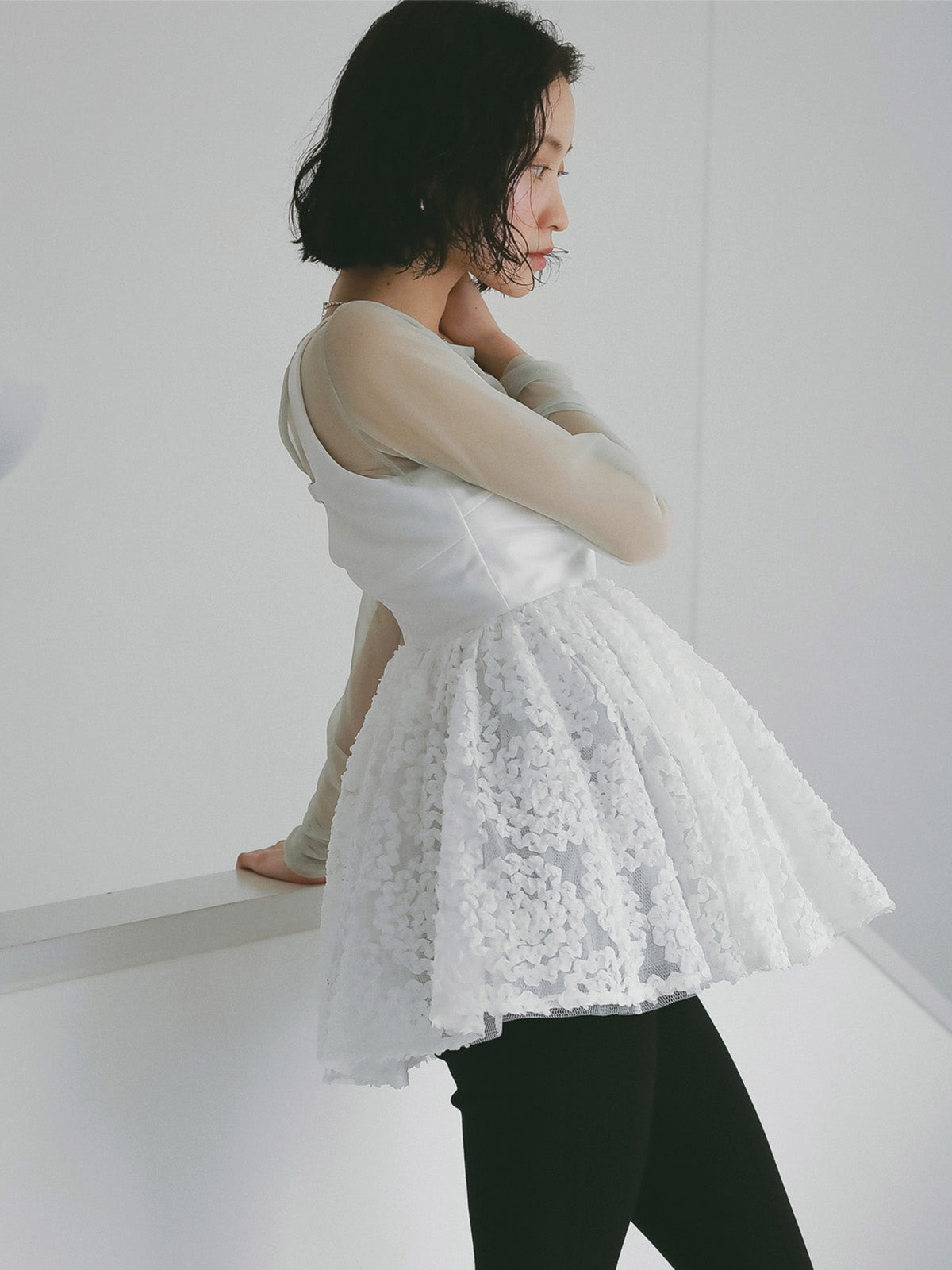 ボリュームペプラムトップス