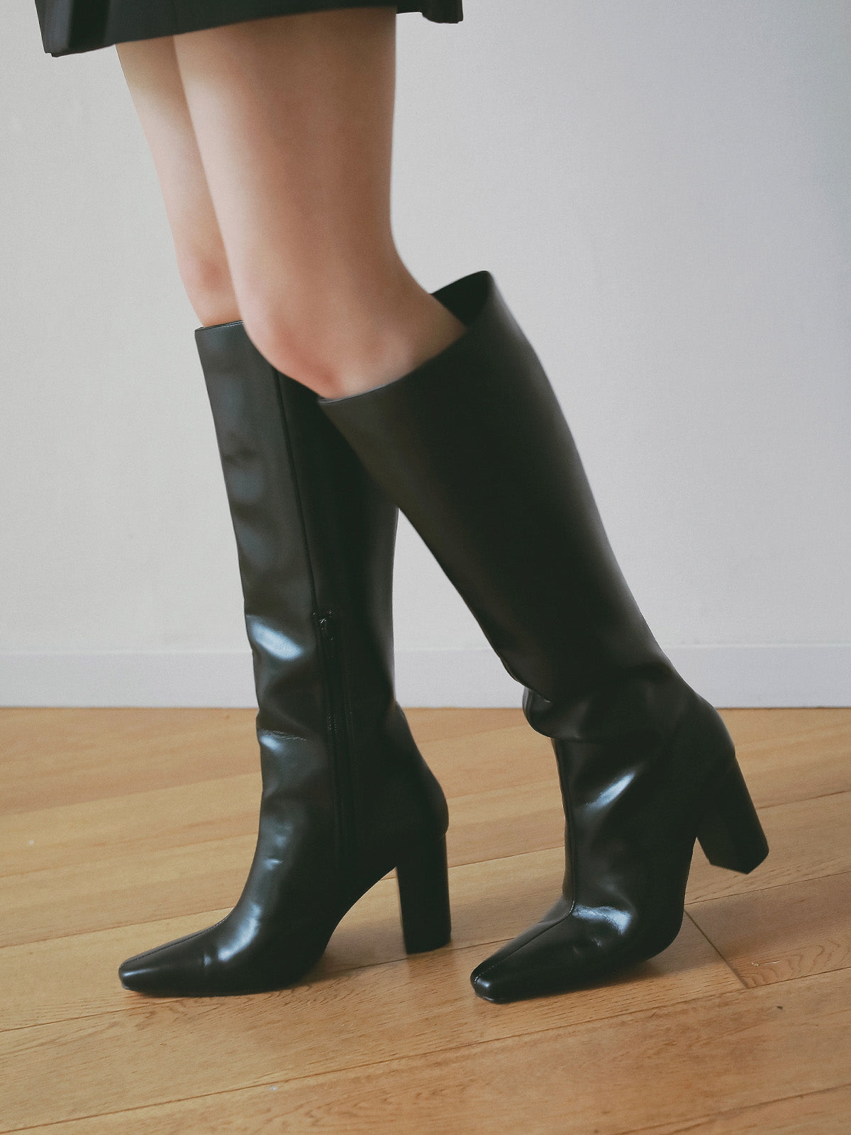 スクエアトゥロングブーツ