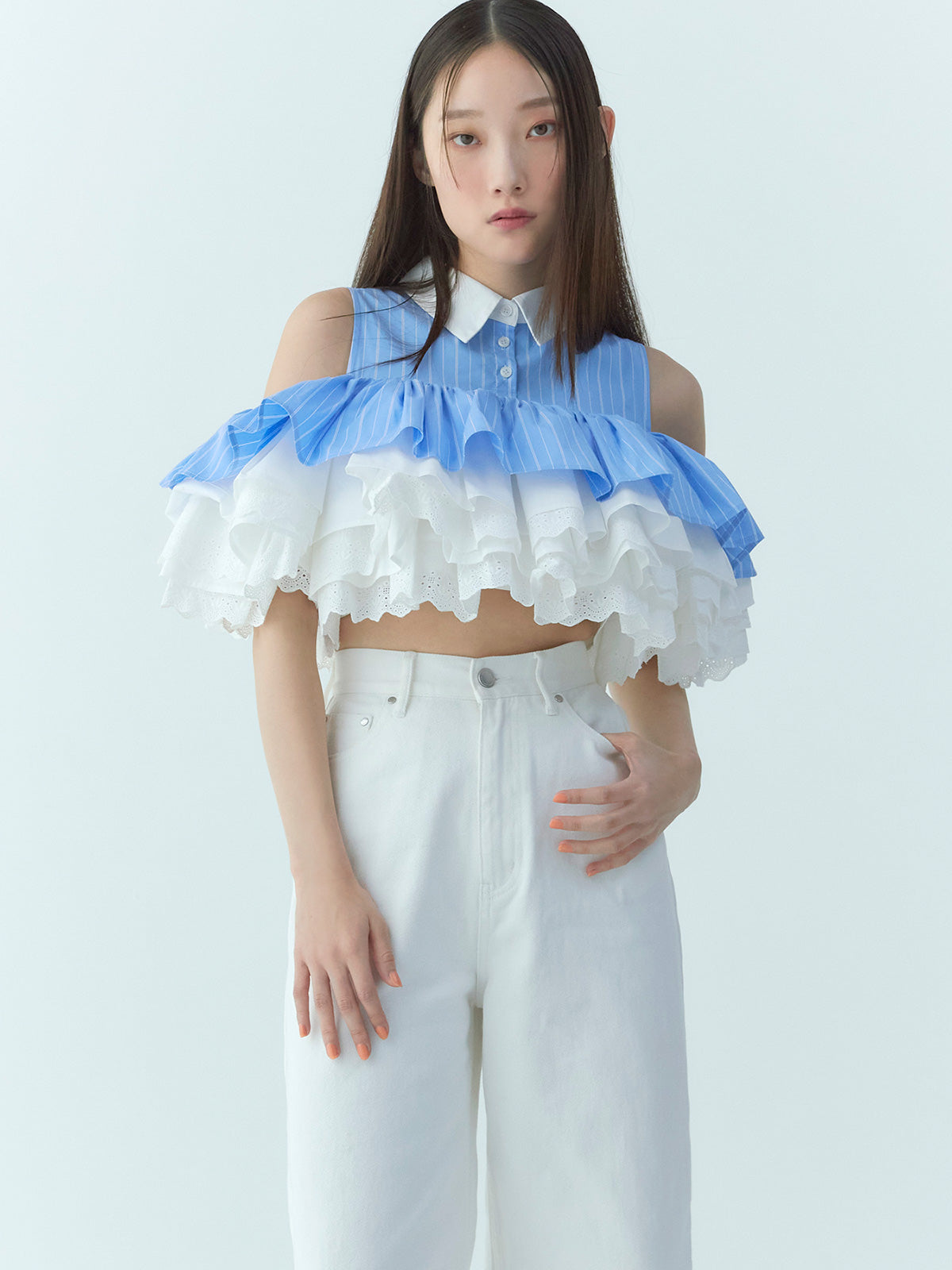 ボリュームラッフルブラウス