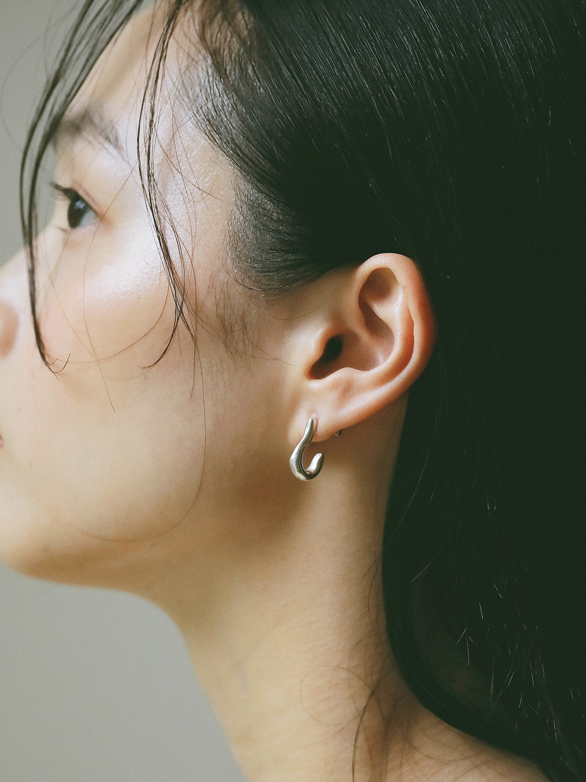 TEN.】ハートスワンピアス SV