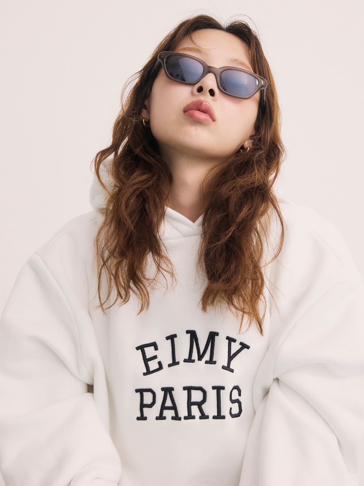 EIMY PARISロゴフーディー