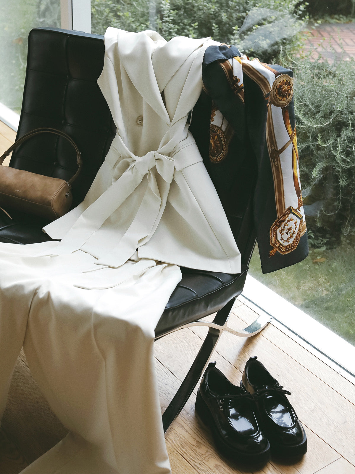 レースアップボリュームローファー