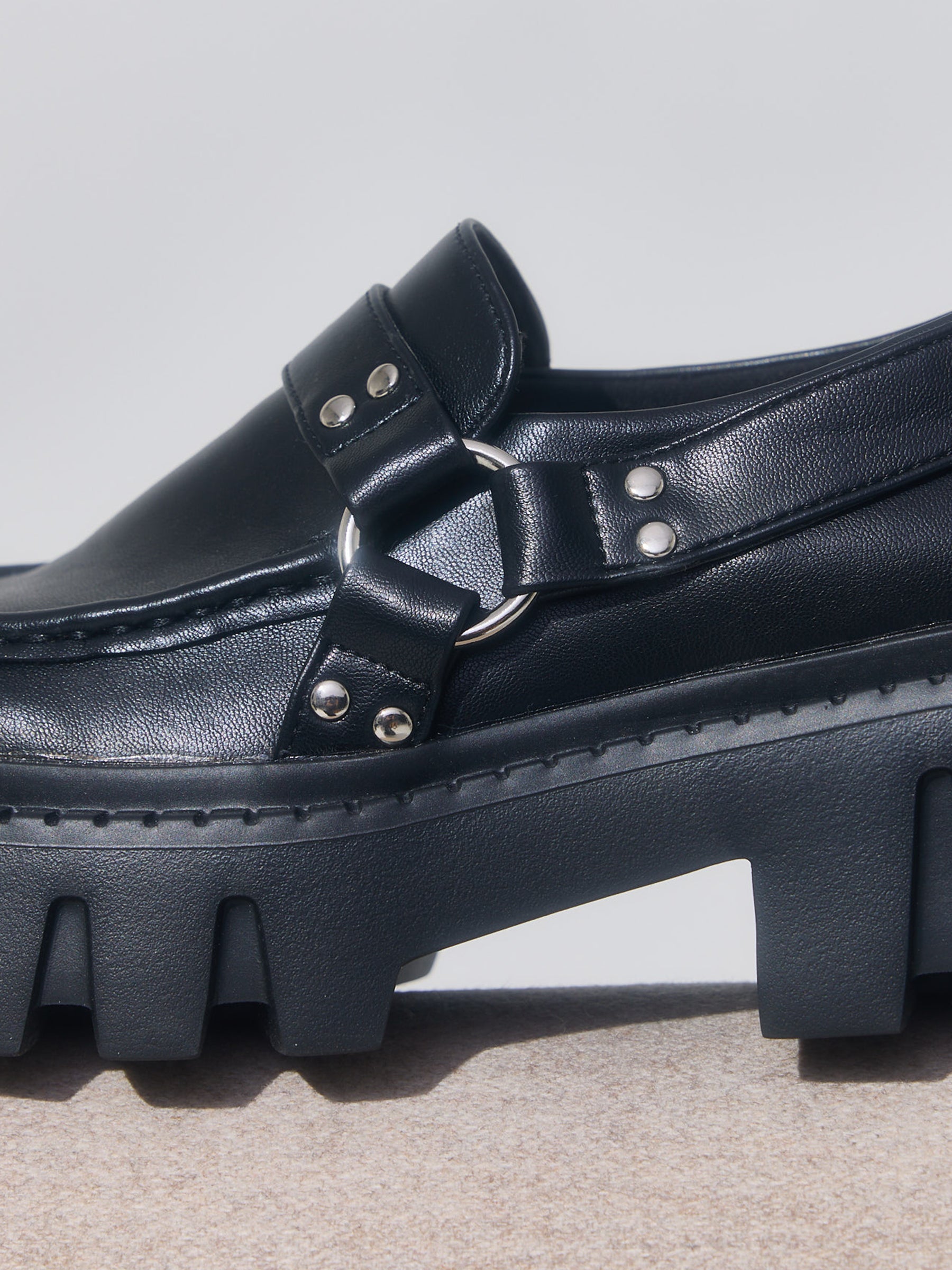 バイカーデザインローファー