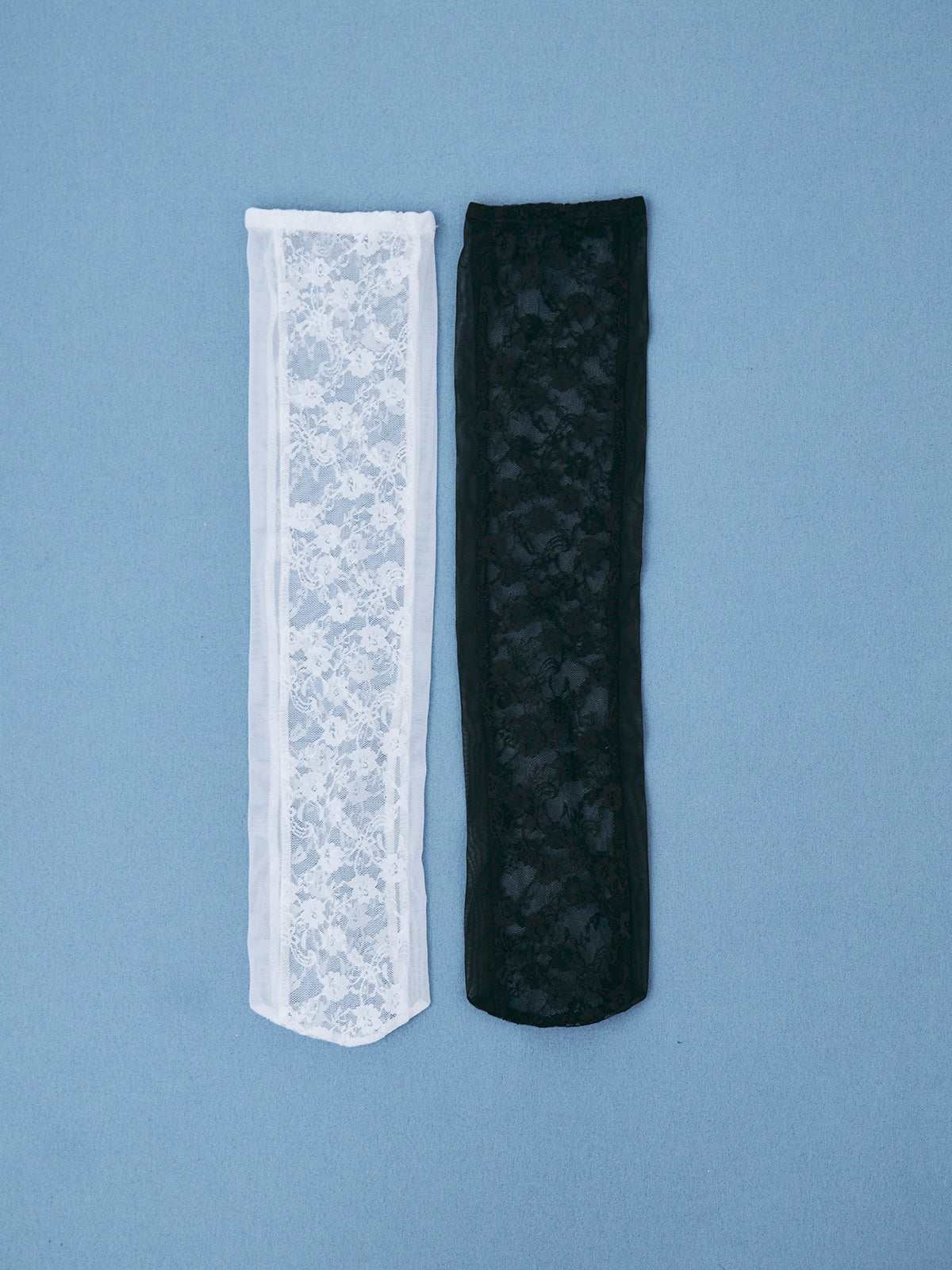 ラインレースソックス