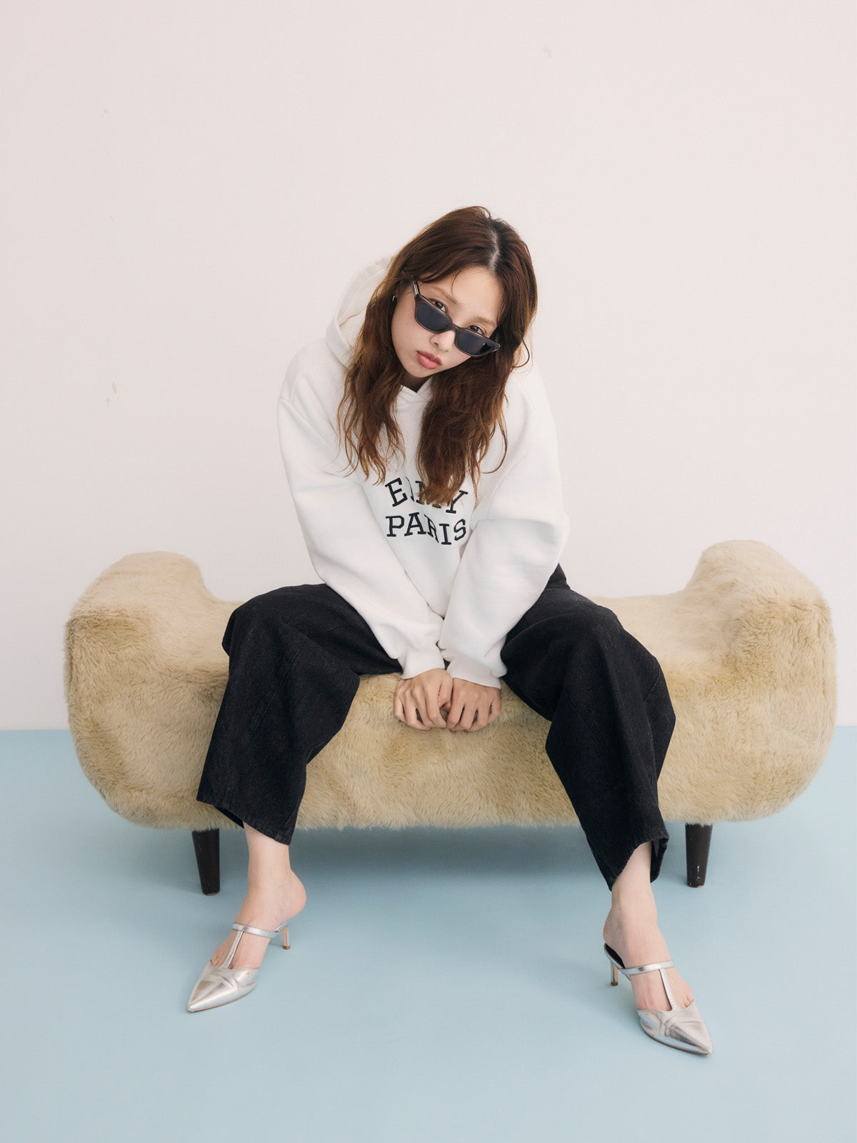 EIMY PARISロゴフーディー