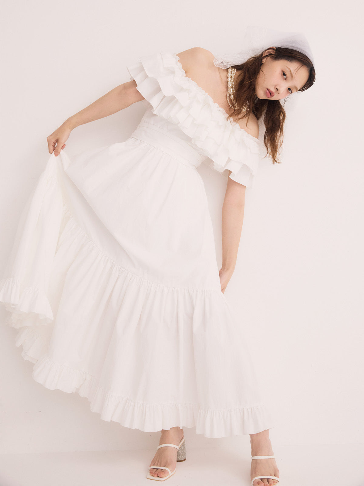 オフショルフリルマキシワンピース