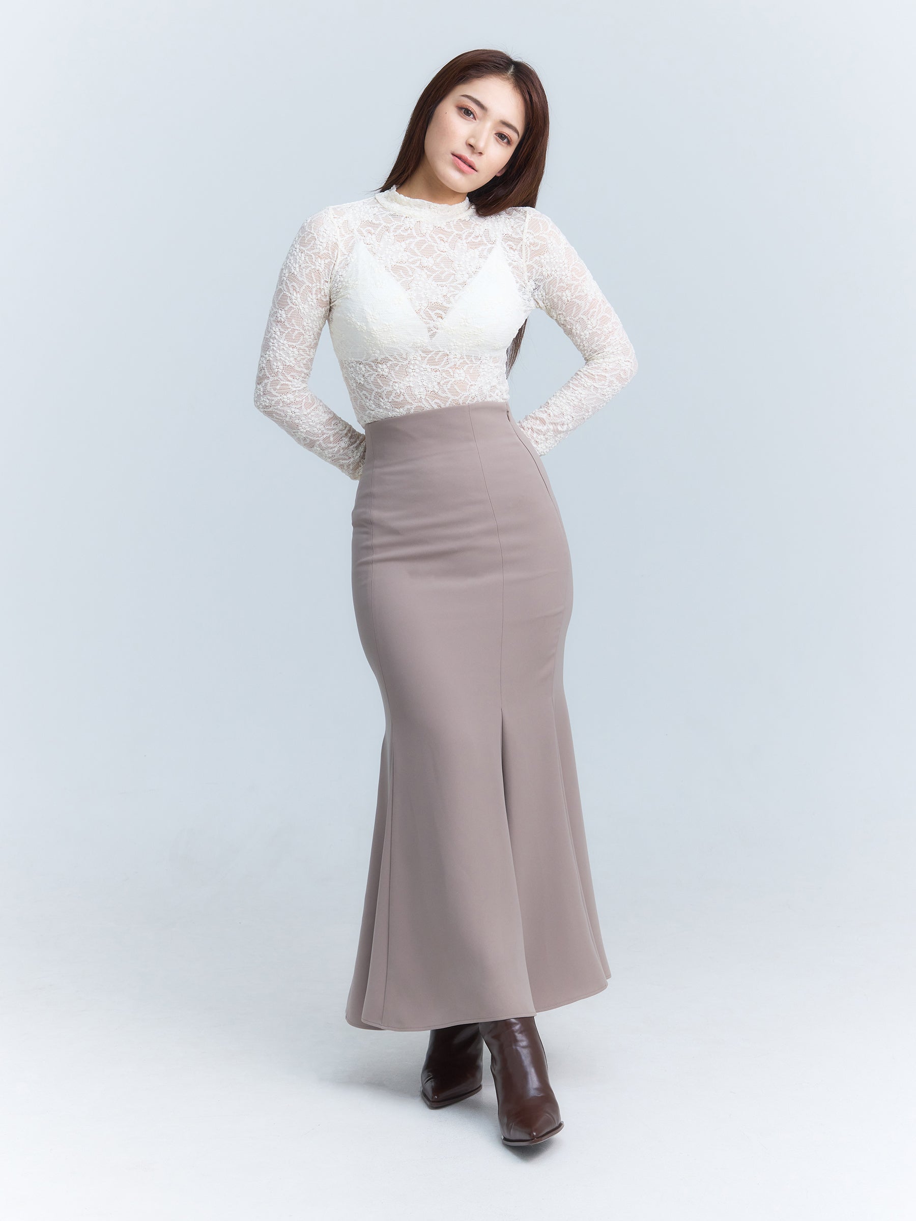 バックオープンプランジブラキャミソール